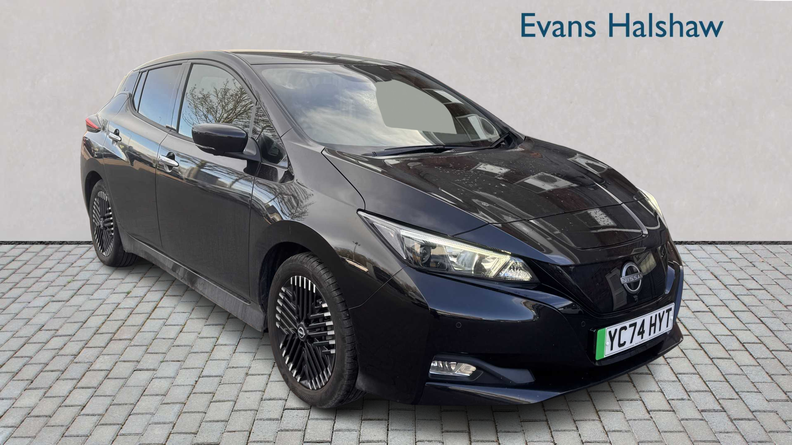 Main listing image - Nissan Leaf