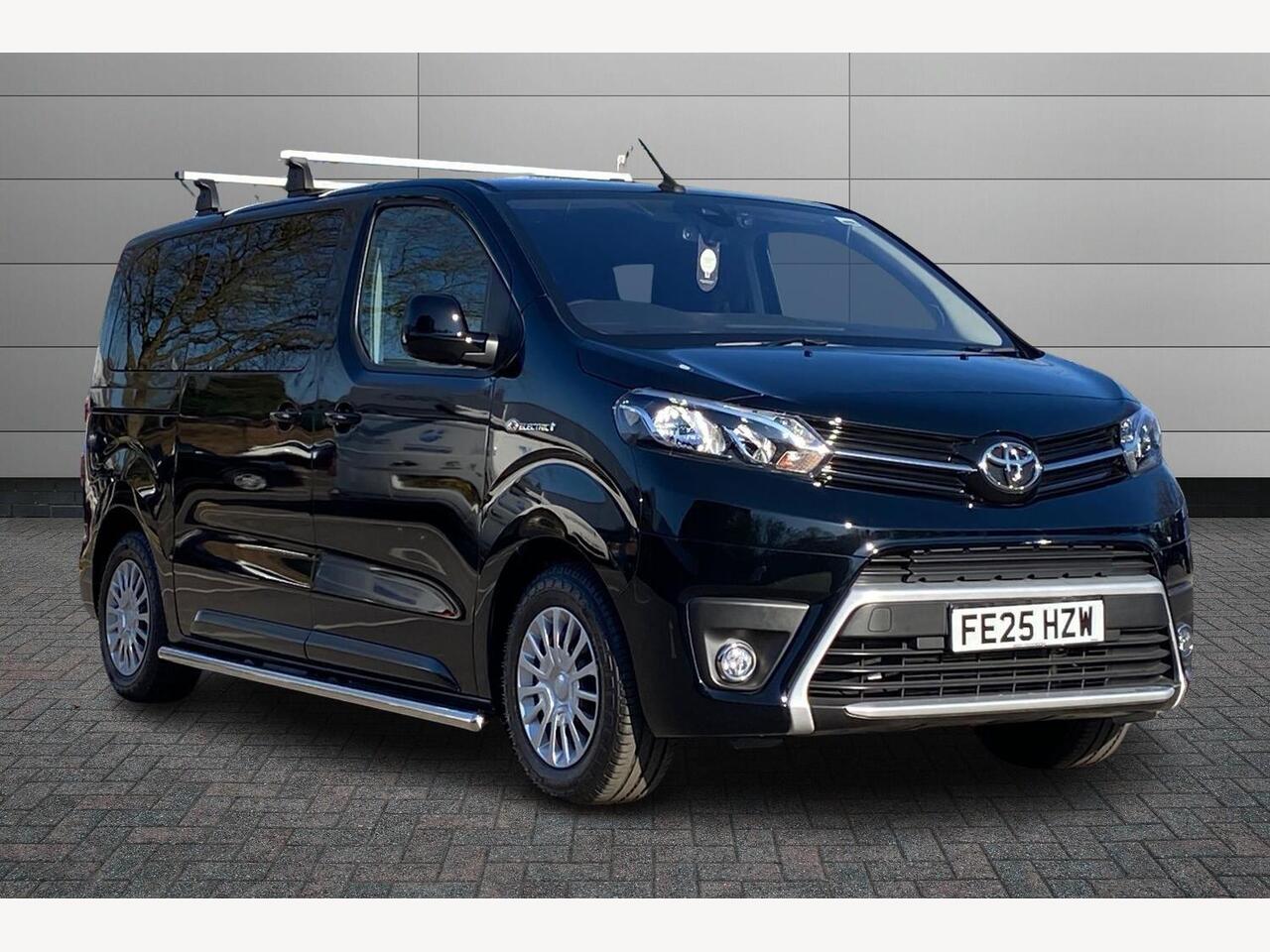 Main listing image - Toyota Proace Verso