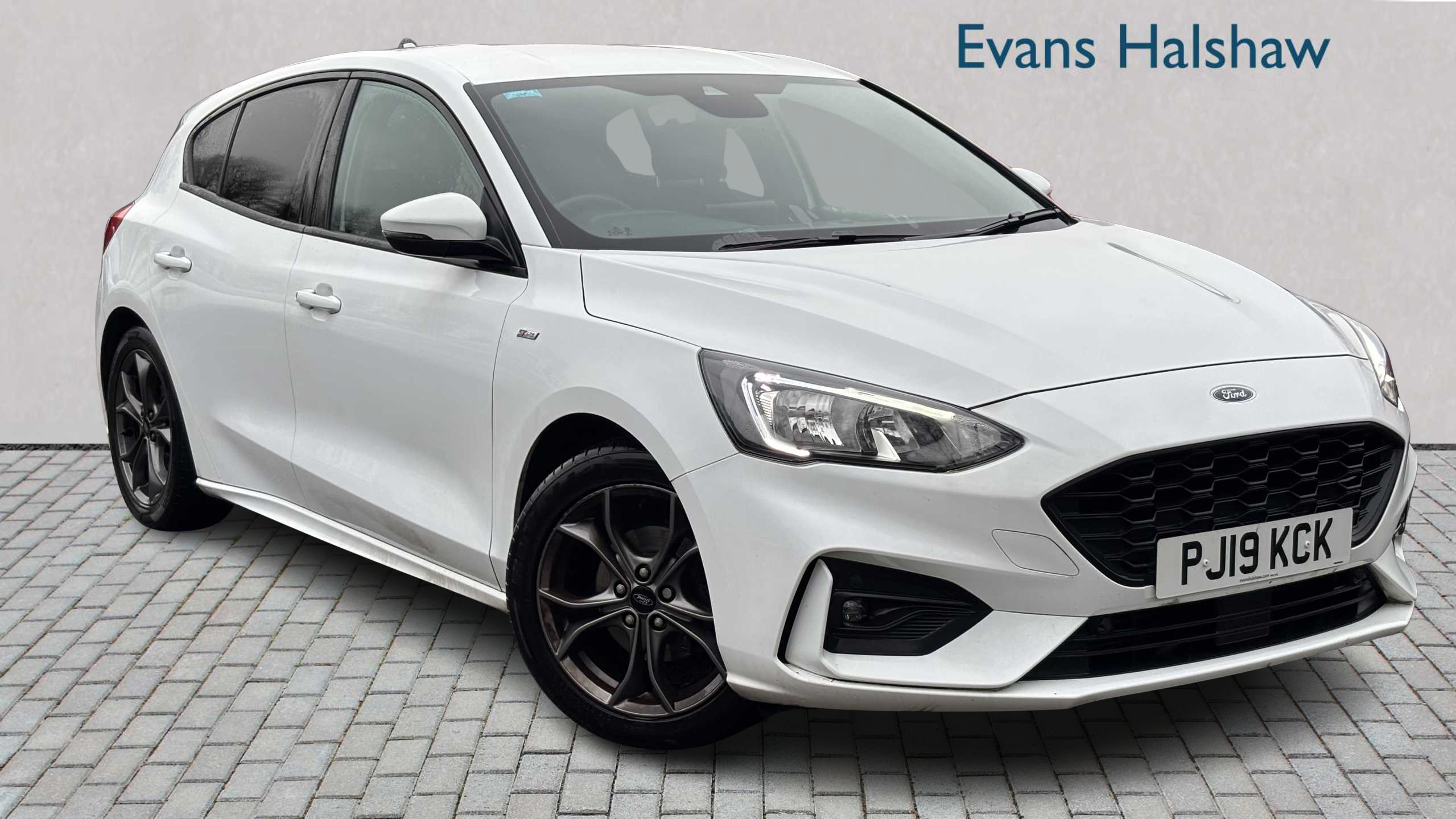 Main listing image - Ford Focus