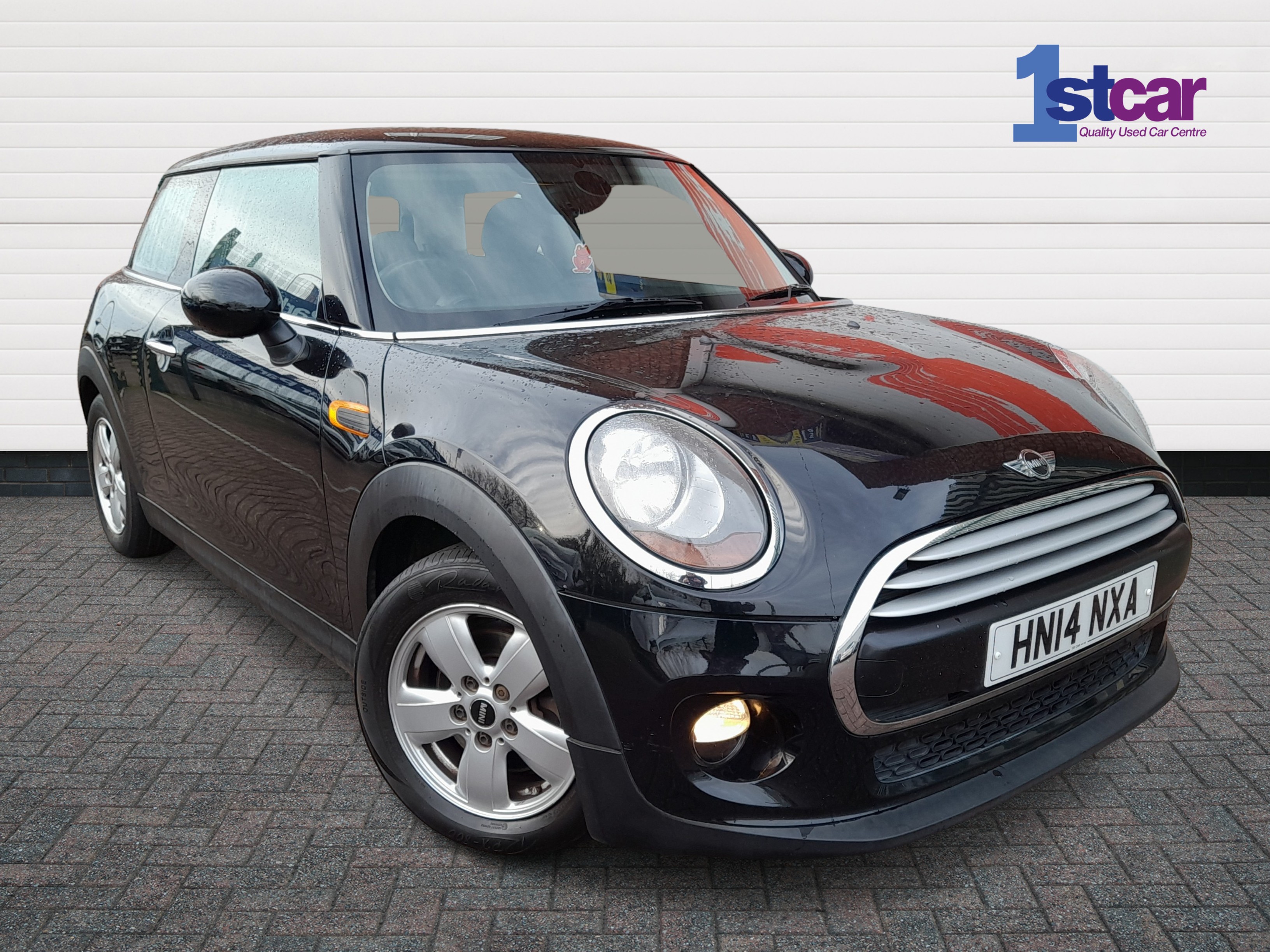 Main listing image - MINI Hatchback