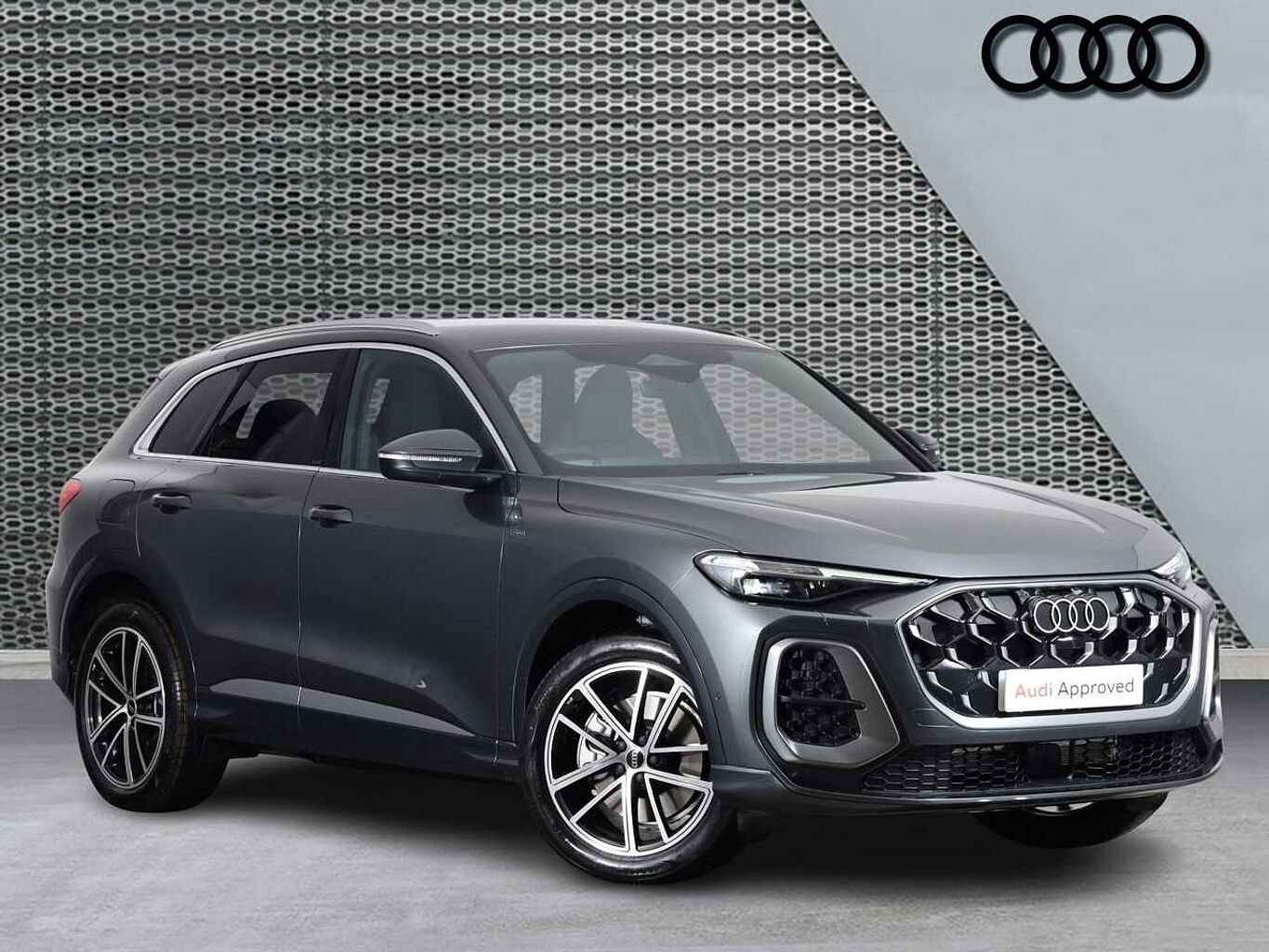 Main listing image - Audi Q5