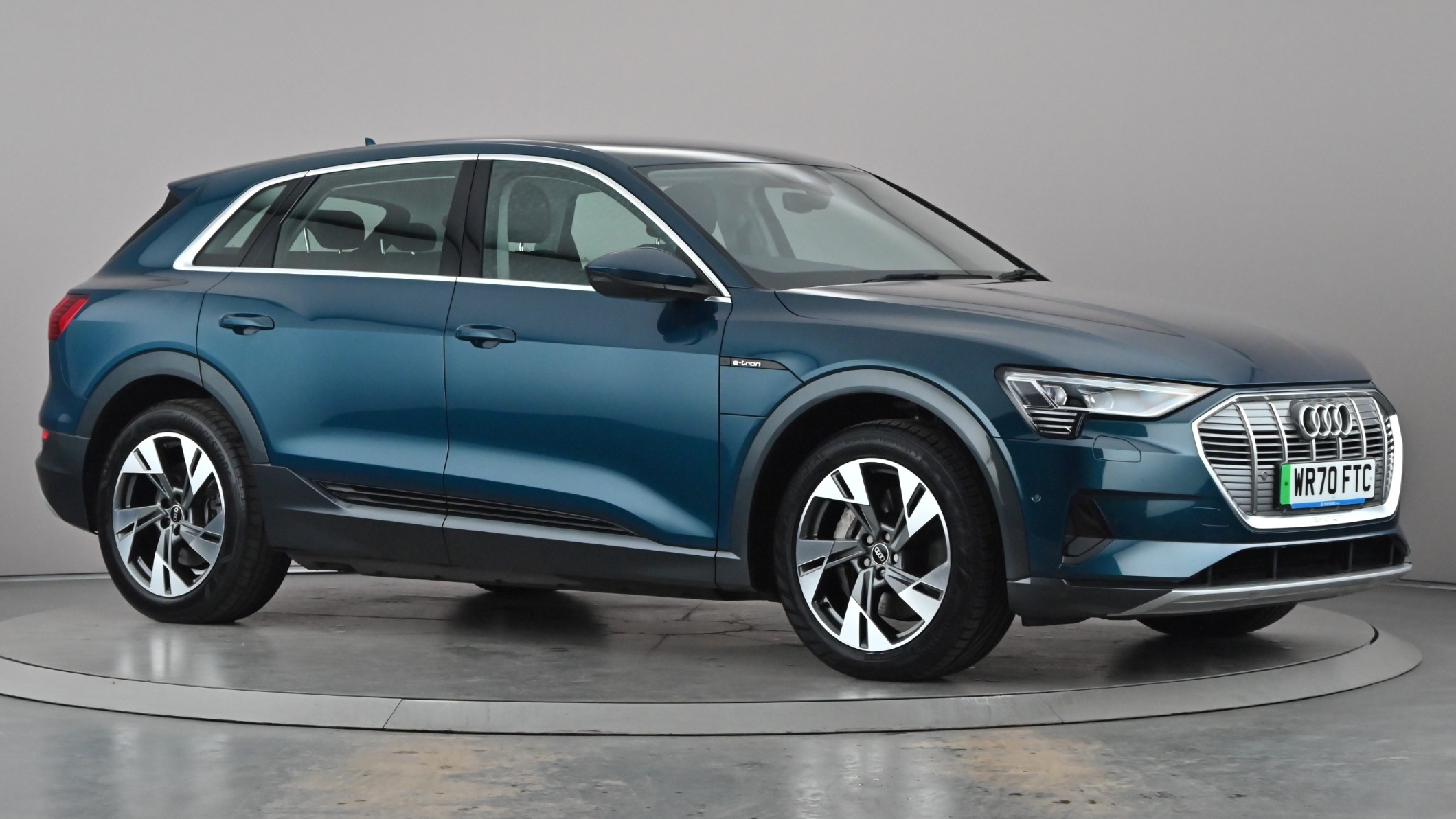 Main listing image - Audi e-tron