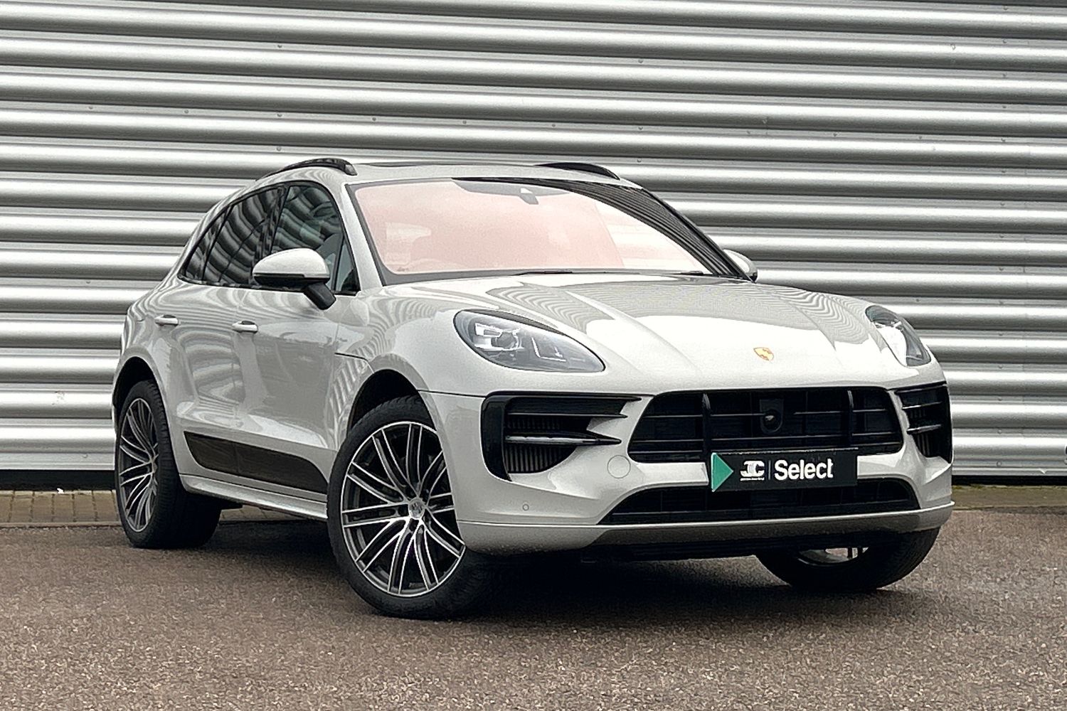 Main listing image - Porsche Macan