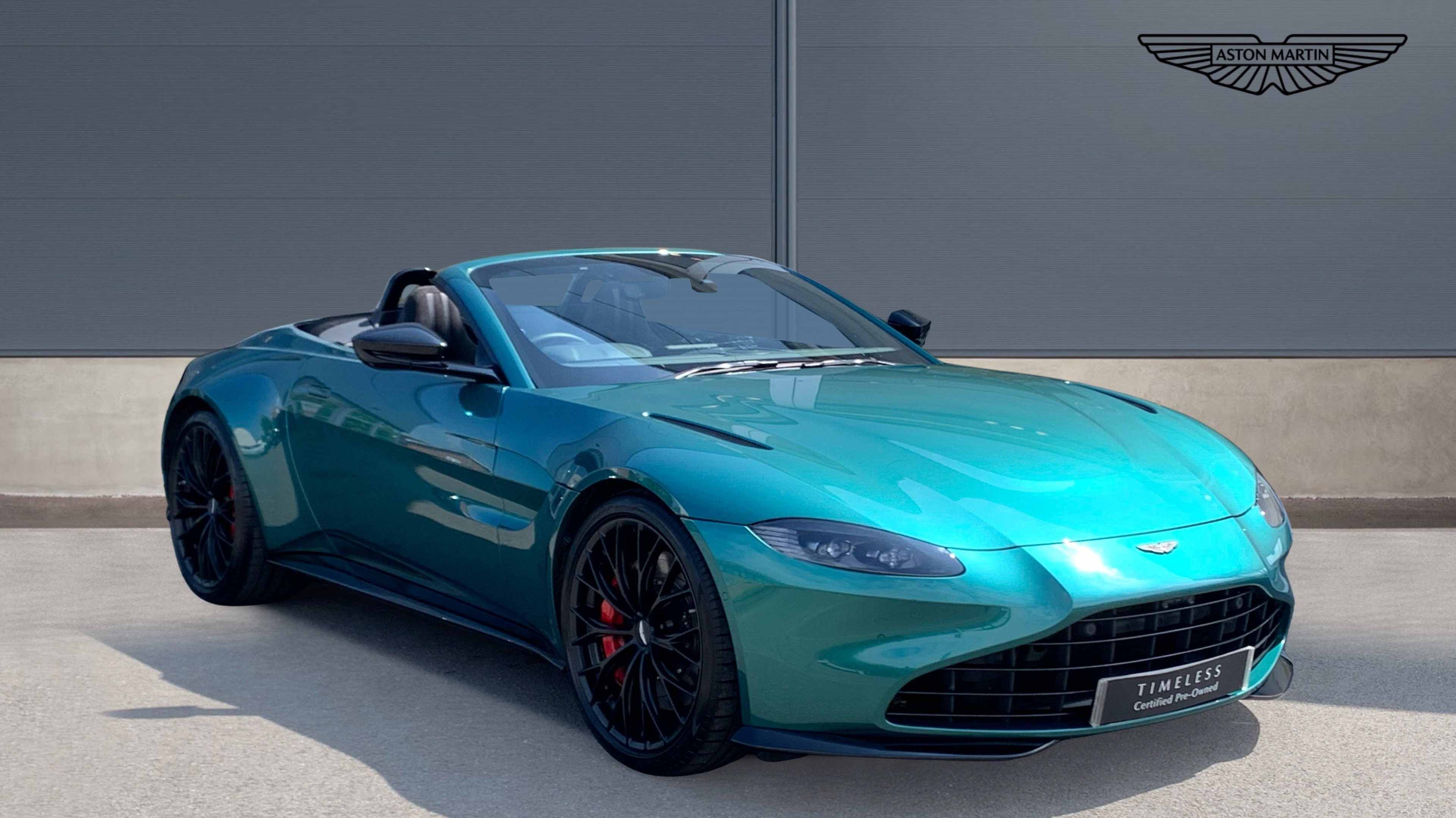 Main listing image - Aston Martin Vantage