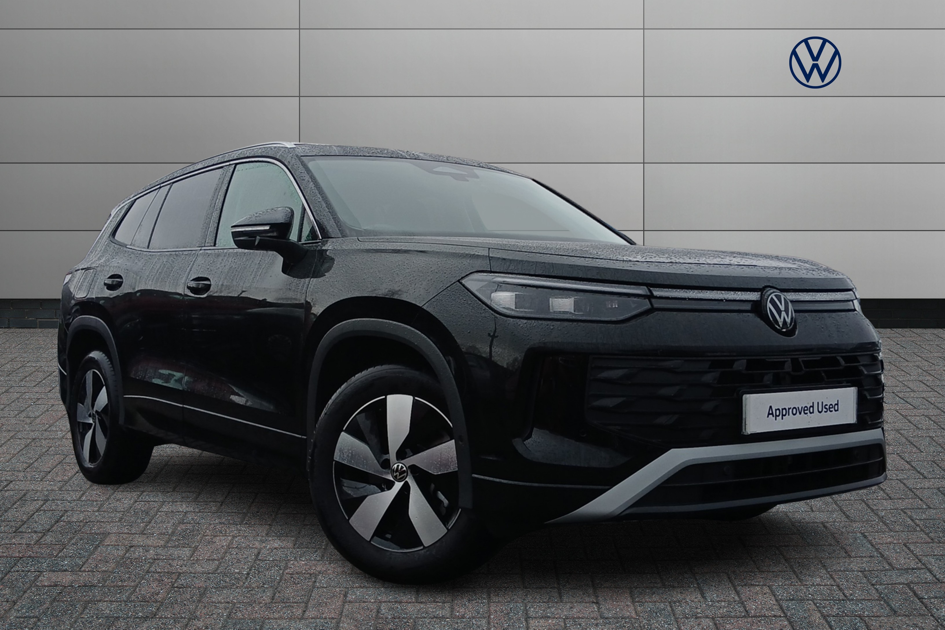 Main listing image - Volkswagen Tayron