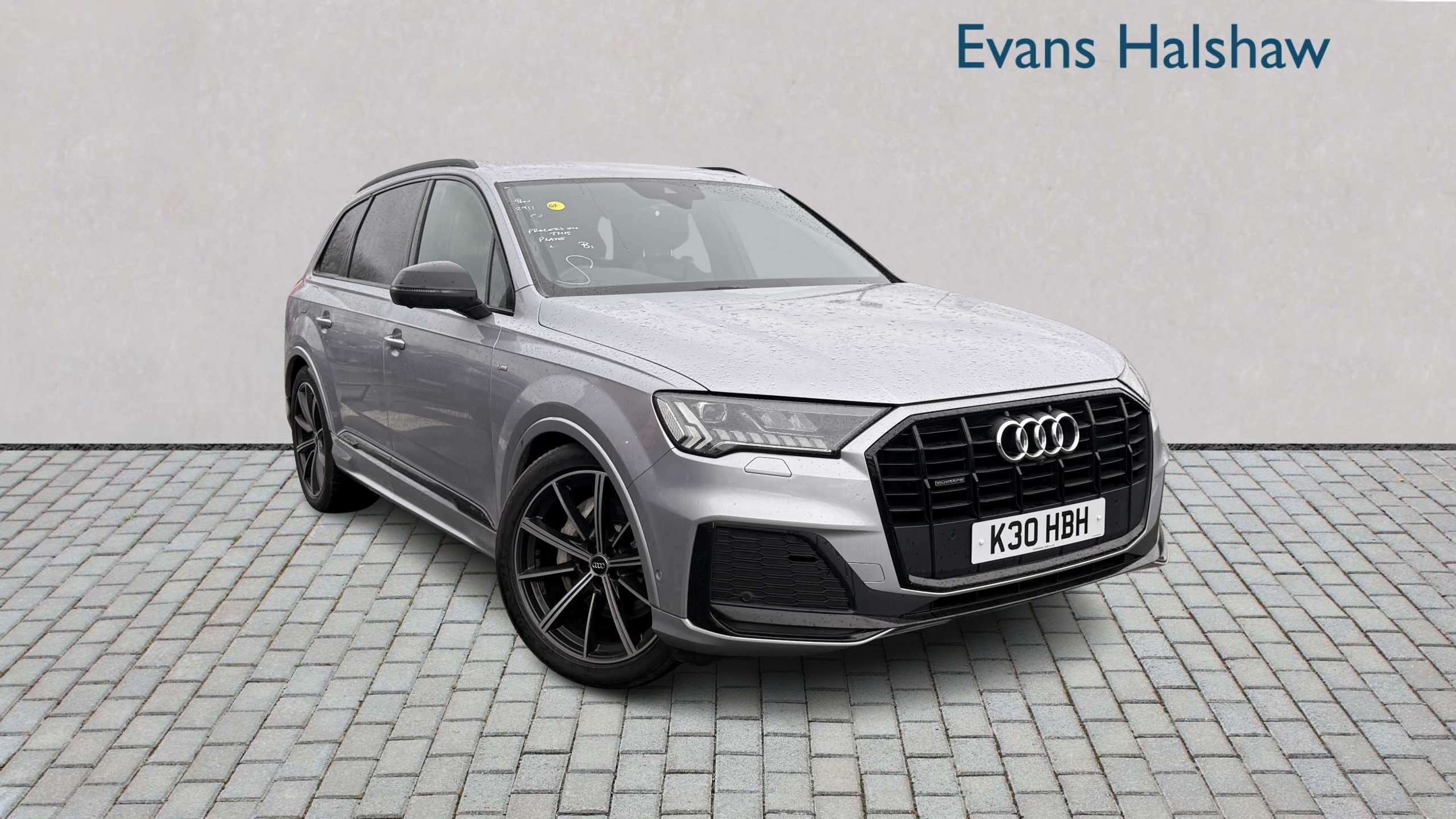 Main listing image - Audi Q7