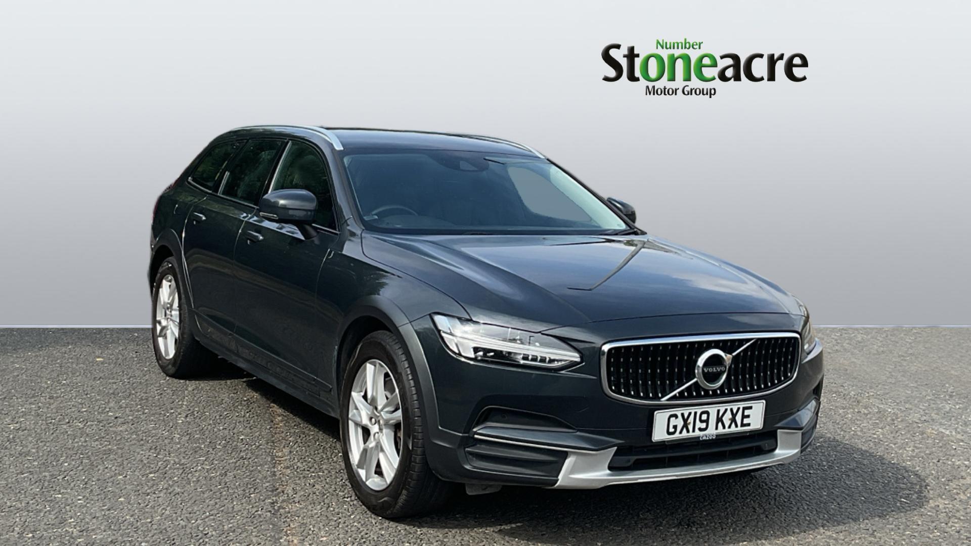 Main listing image - Volvo V90