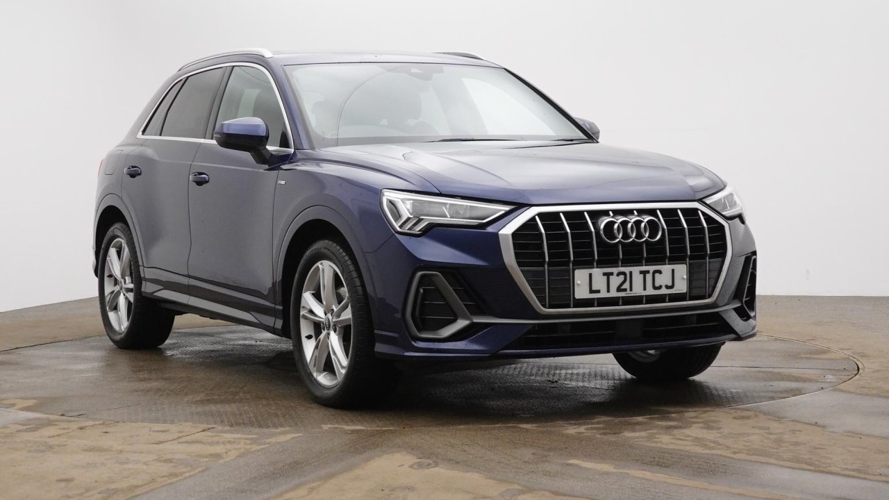 Main listing image - Audi Q3