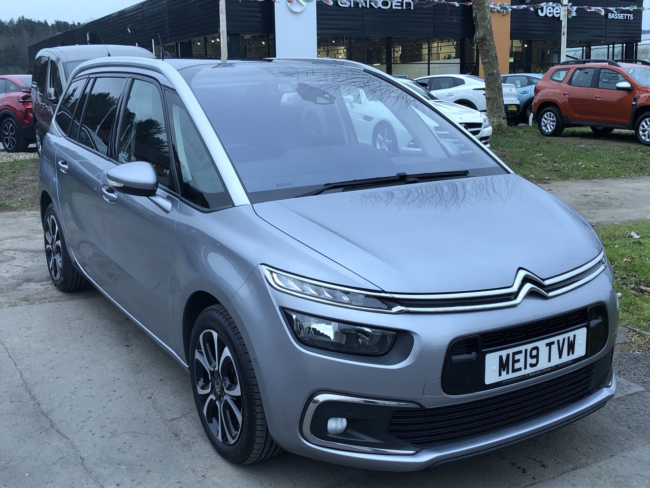 Main listing image - Citroen Grand C4 SpaceTourer