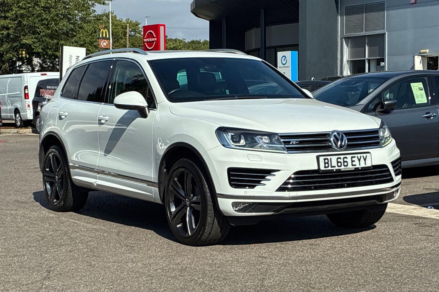 Main listing image - Volkswagen Touareg