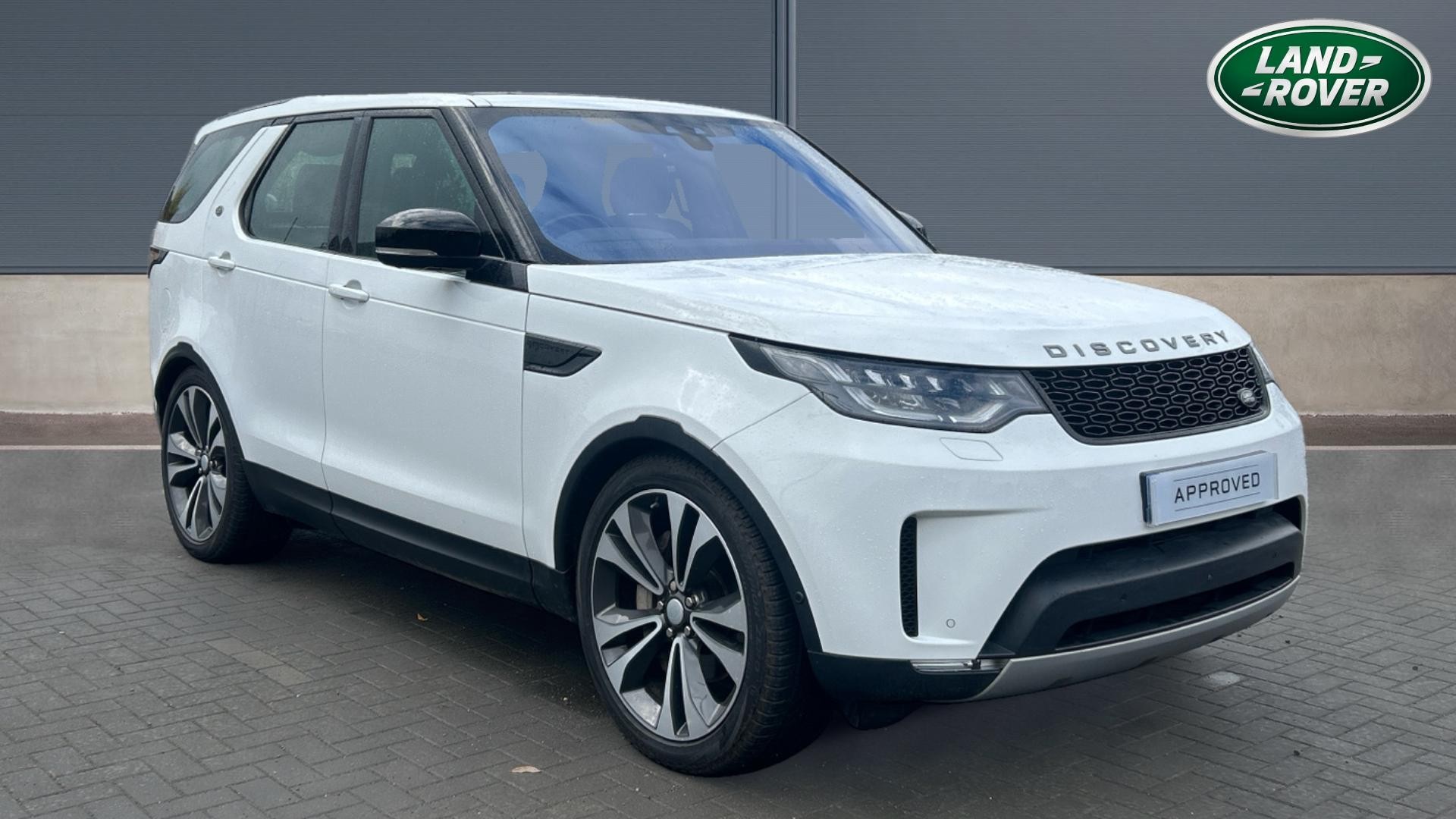 Main listing image - Land Rover Discovery