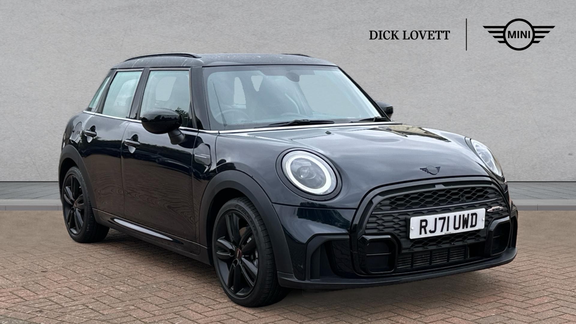 Main listing image - MINI Hatchback 5dr