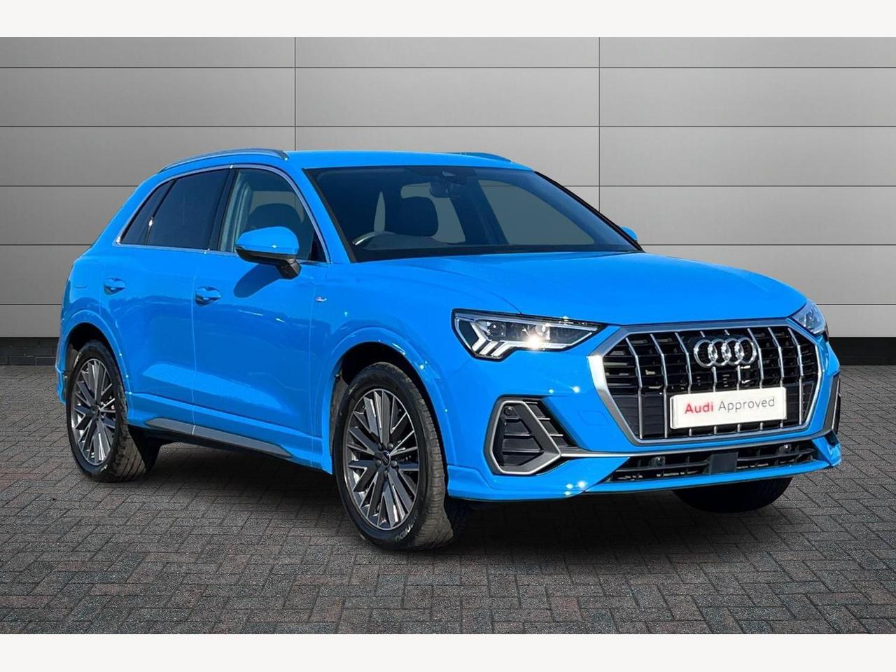Main listing image - Audi Q3