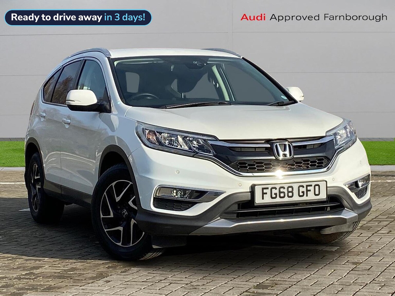 Main listing image - Honda CR-V