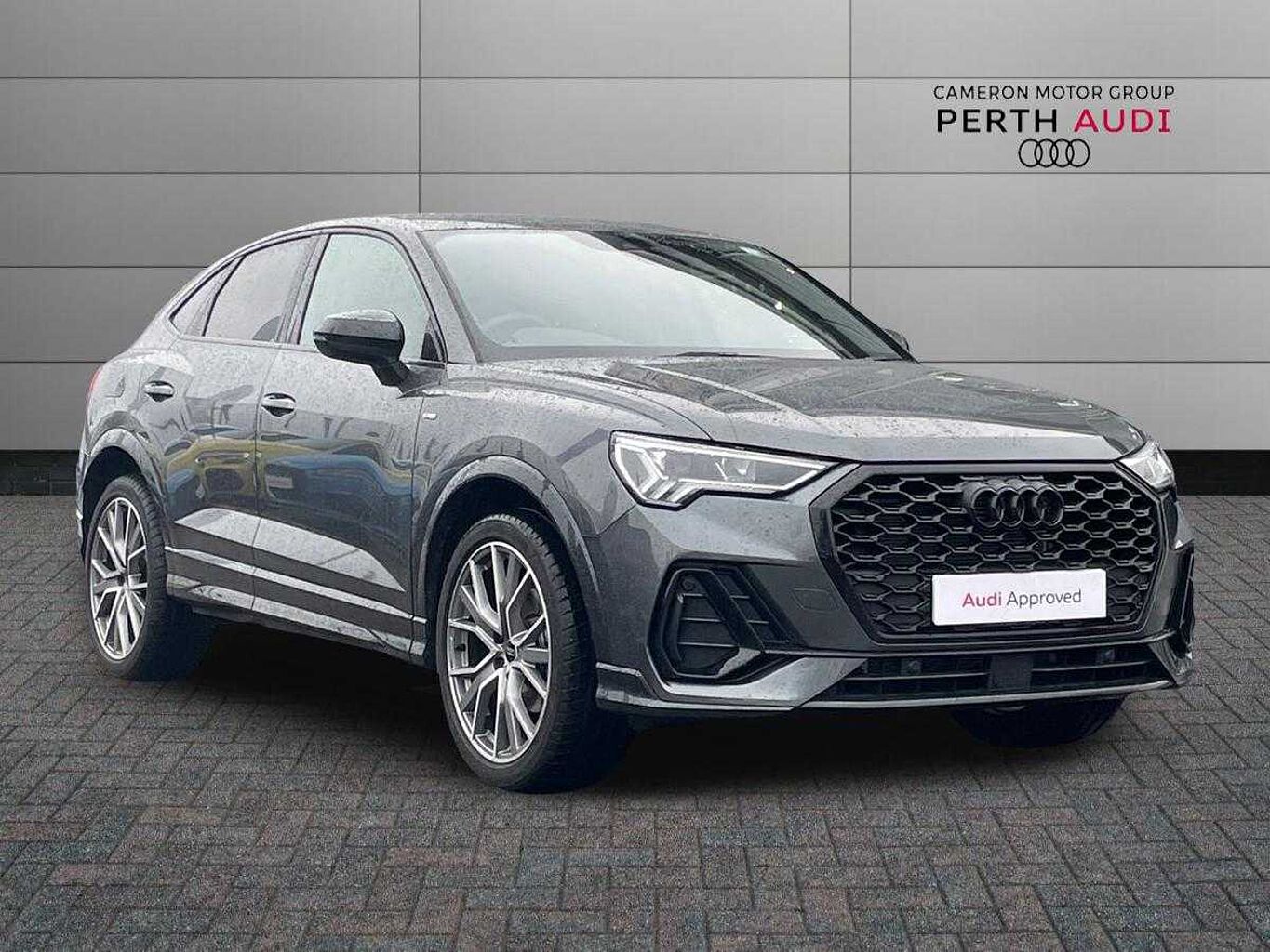 Main listing image - Audi Q3