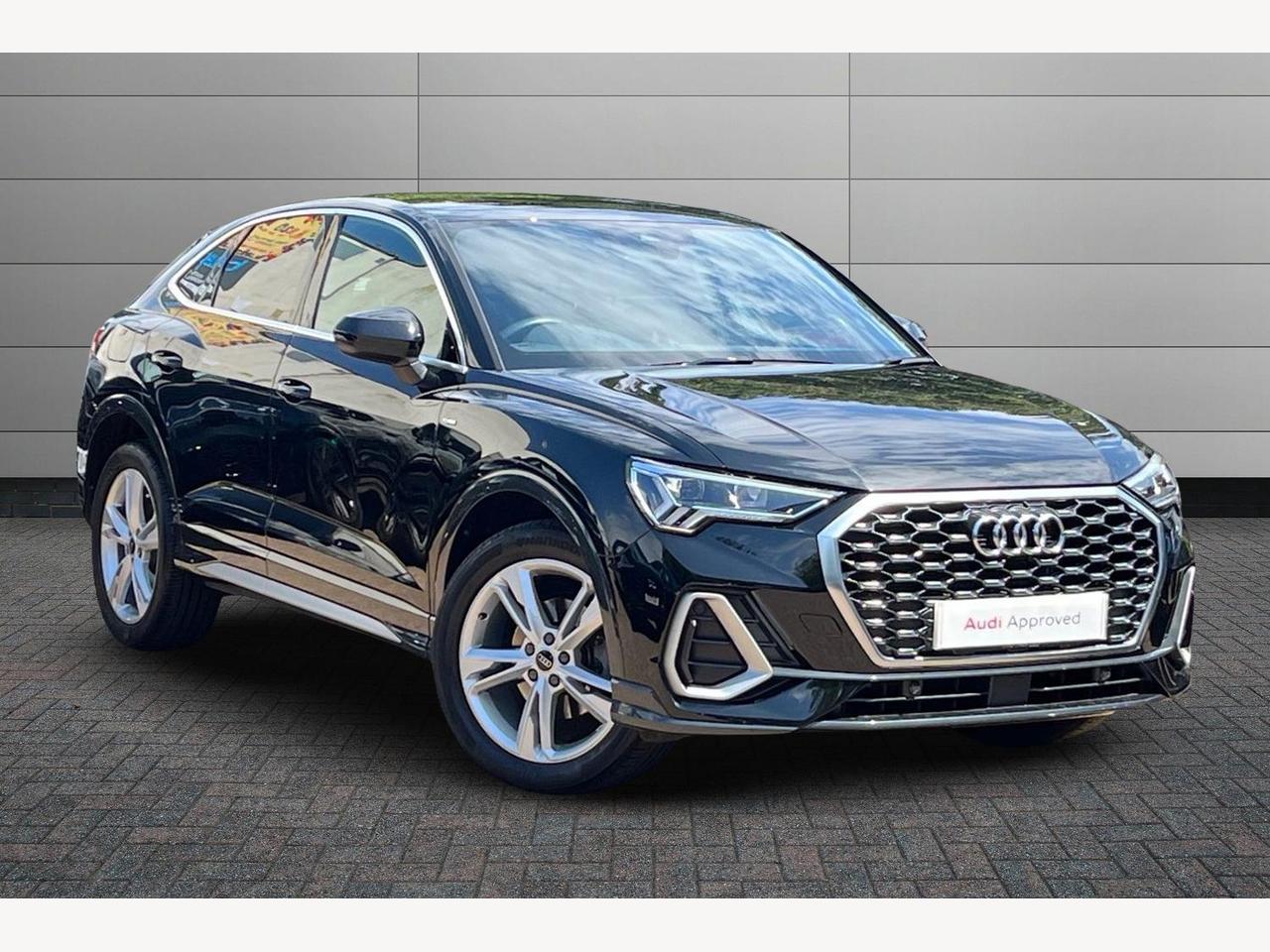 Main listing image - Audi Q3