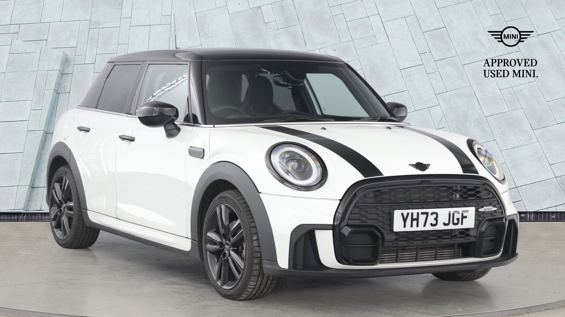 Main listing image - MINI Hatchback 5dr