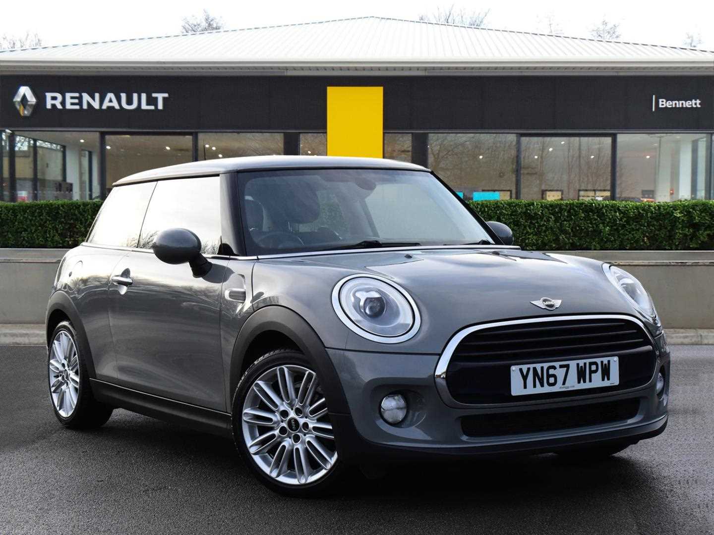 Main listing image - MINI Hatchback