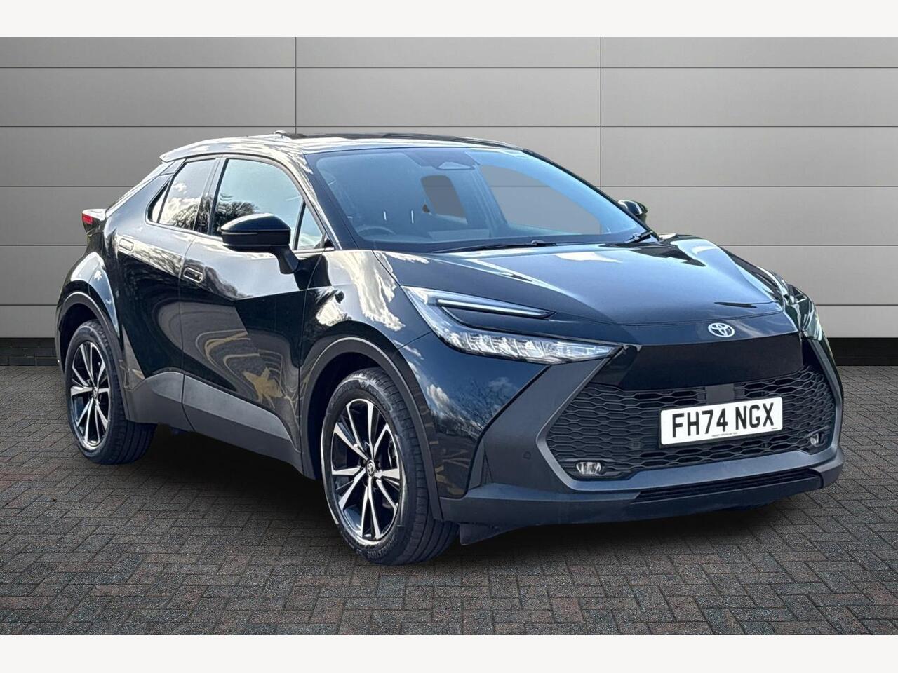 Main listing image - Toyota C-HR