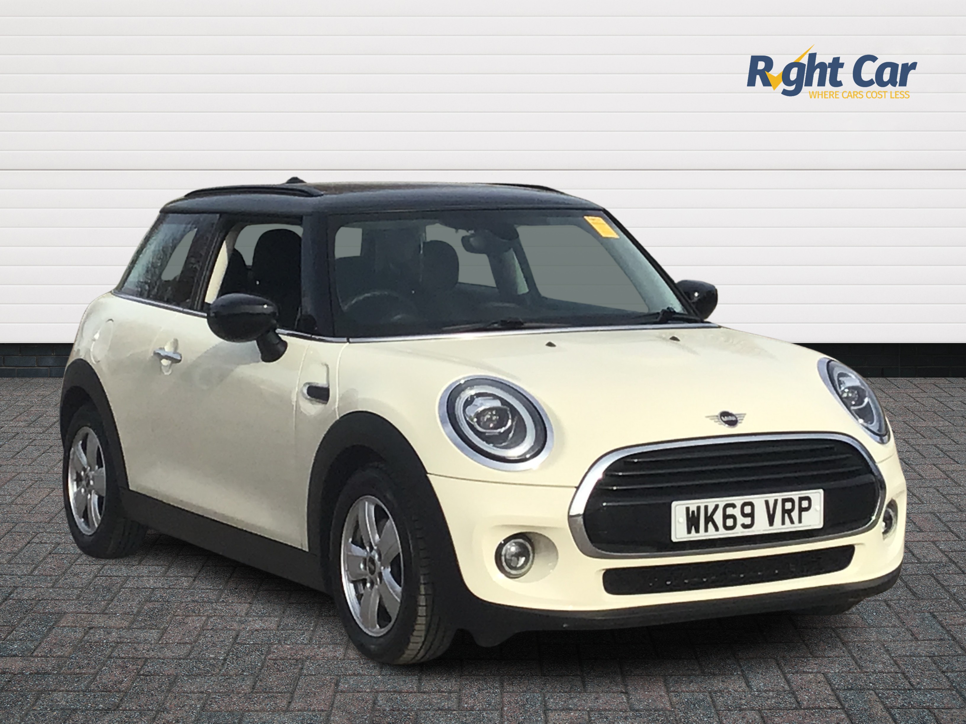 Main listing image - MINI Hatchback