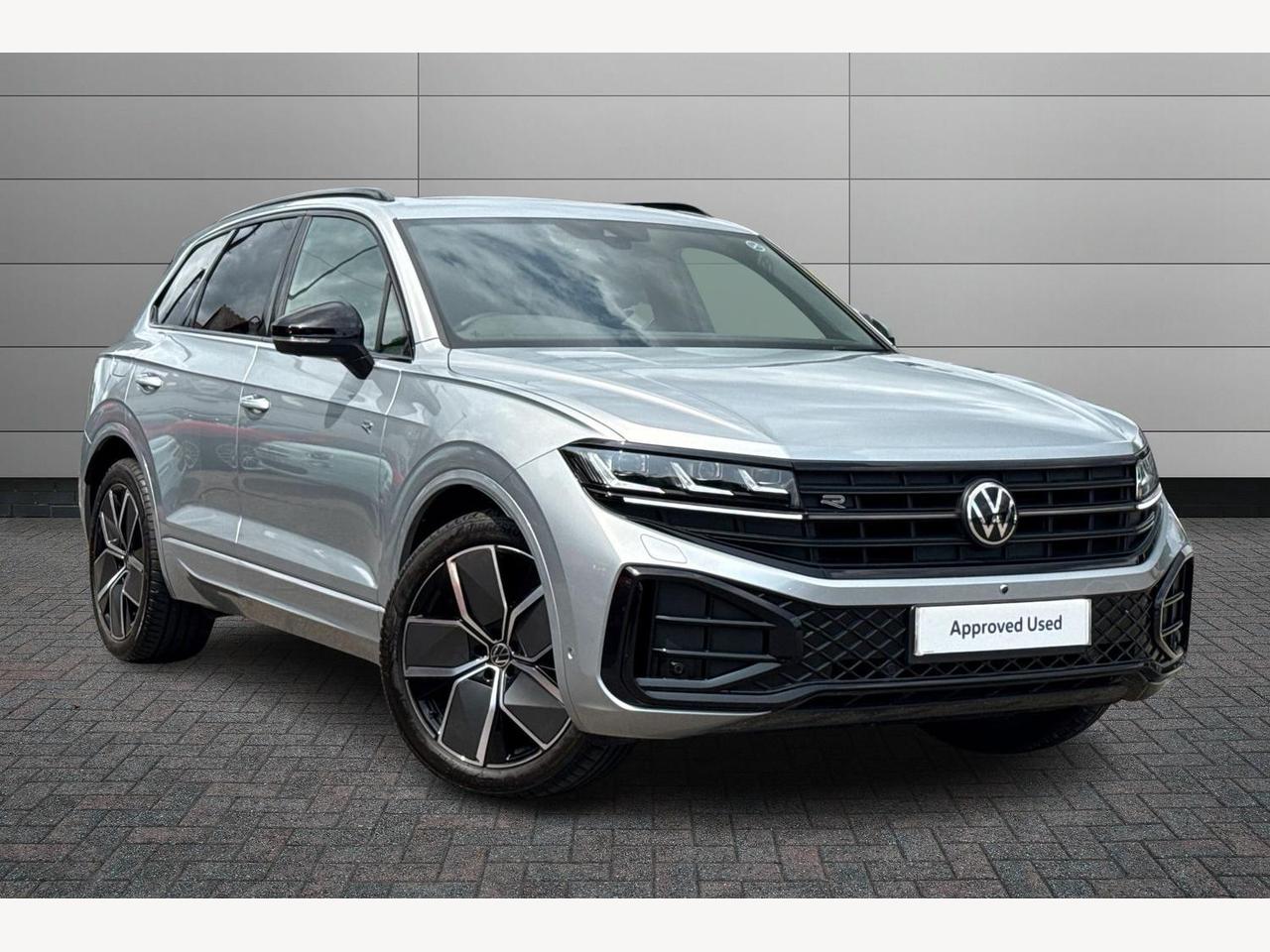 Main listing image - Volkswagen Touareg