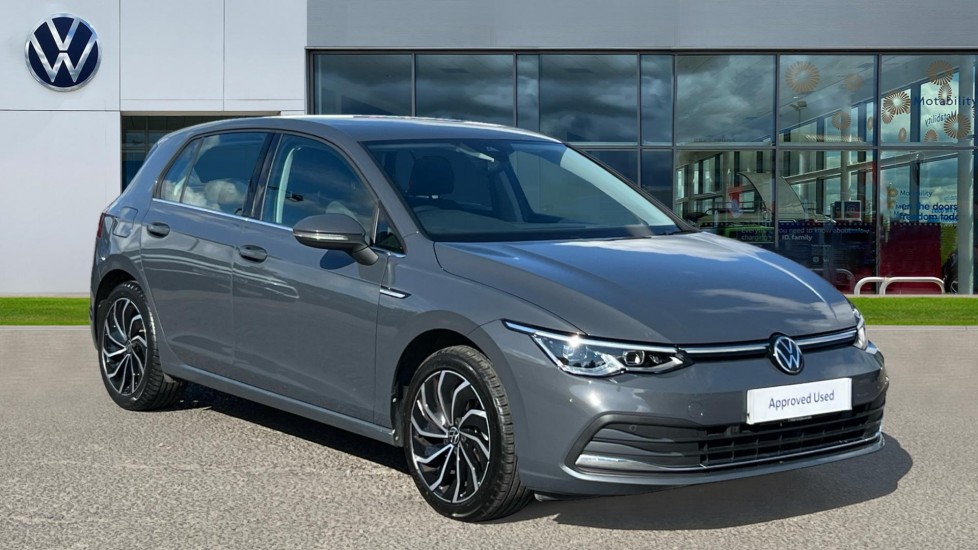 Main listing image - Volkswagen Golf