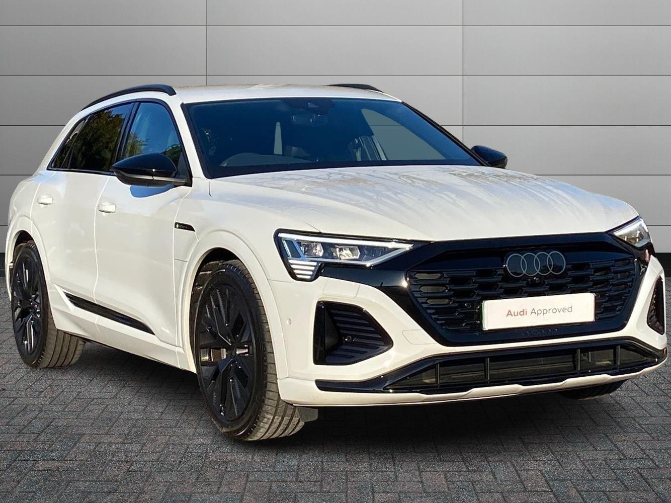 Main listing image - Audi Q8