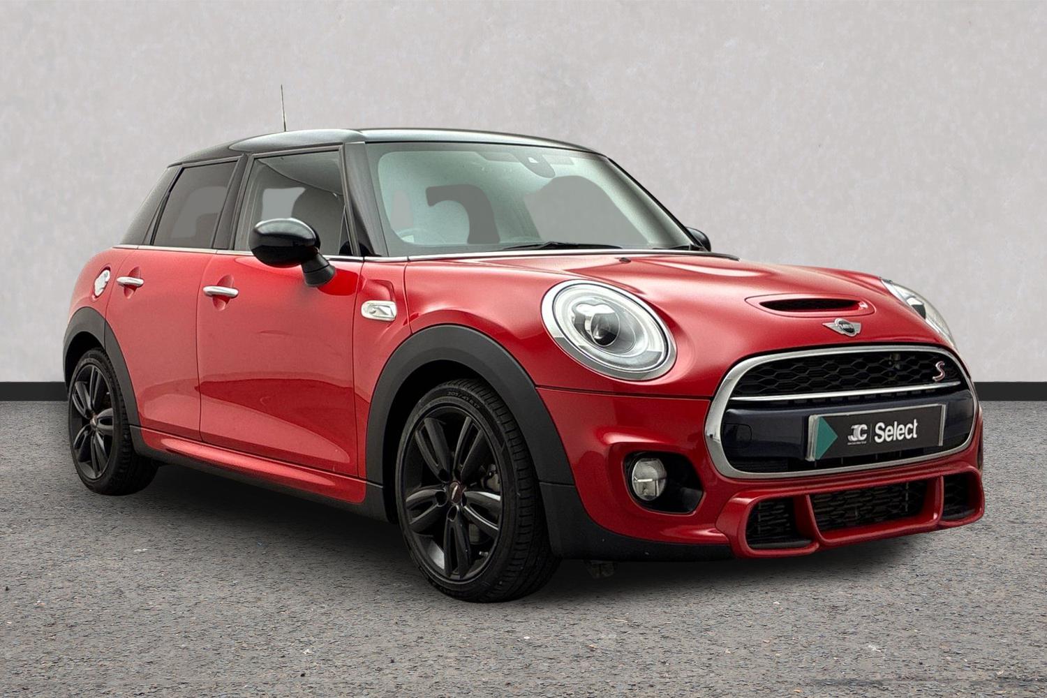 Main listing image - MINI Hatchback