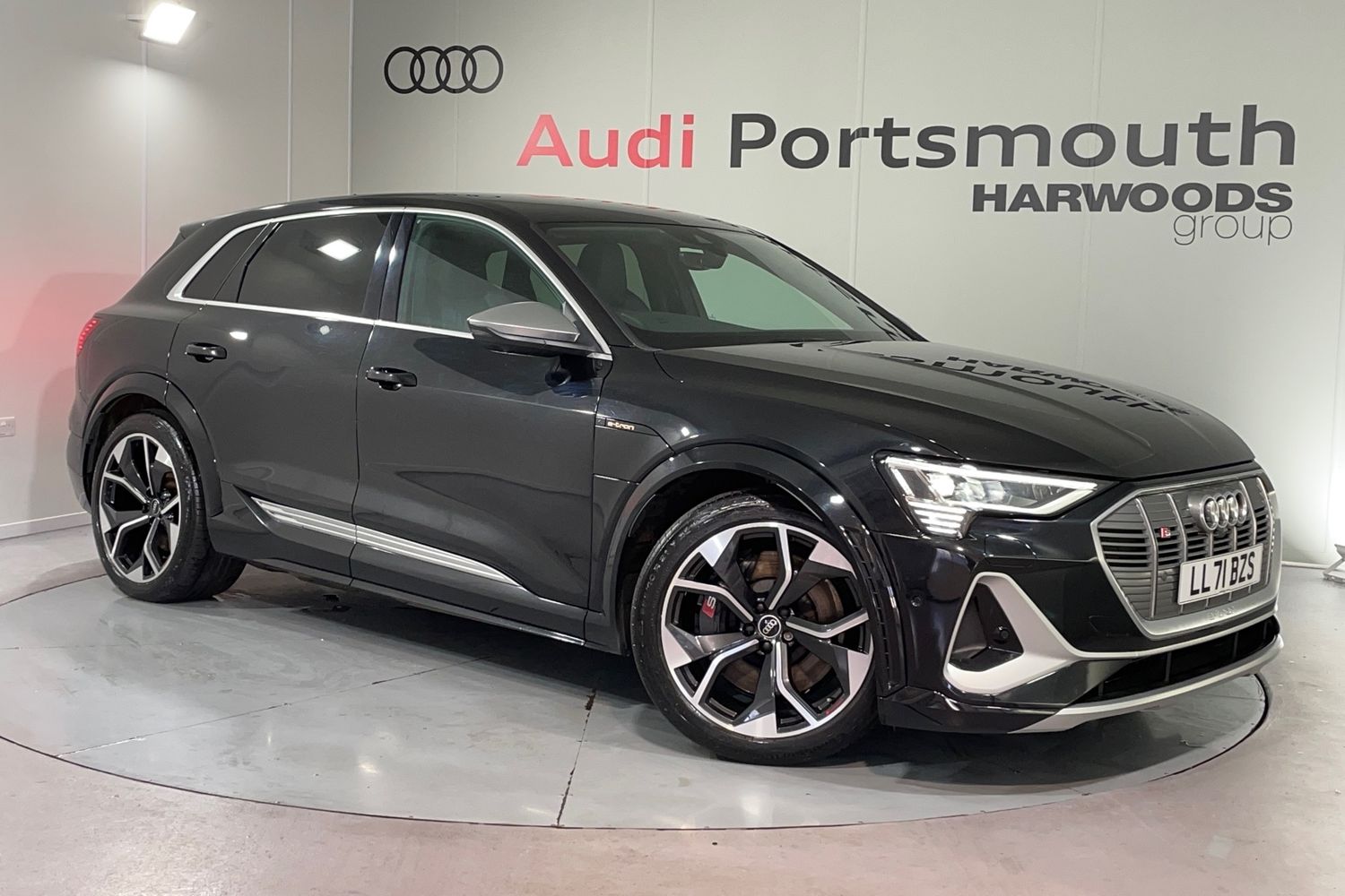 Main listing image - Audi e-tron S