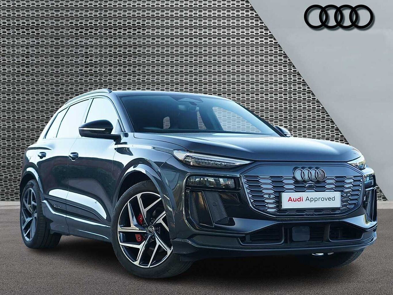 Main listing image - Audi Q6 e-tron
