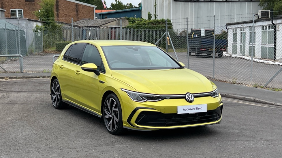 Main listing image - Volkswagen Golf