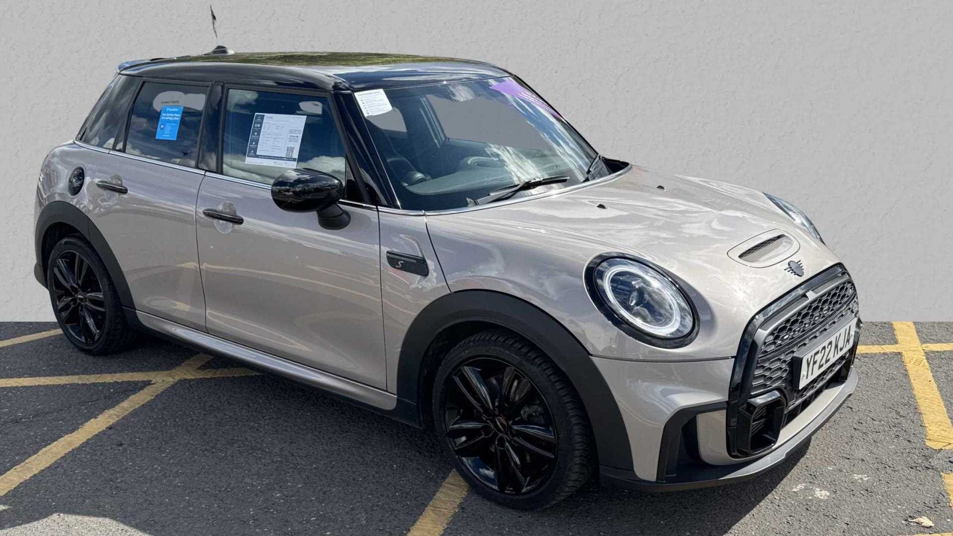 Main listing image - MINI Hatchback 5dr