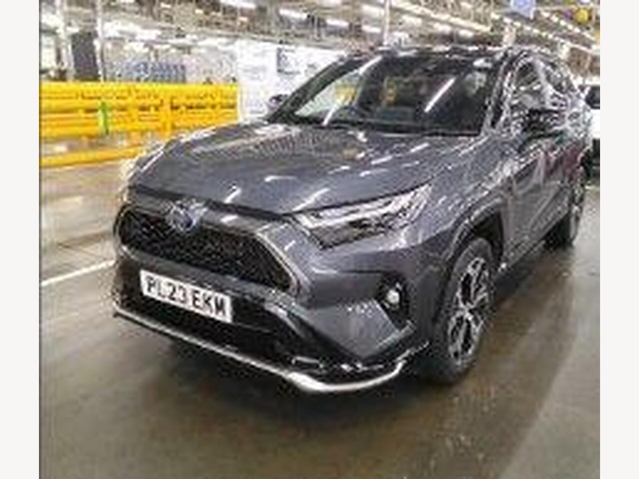 Main listing image - Toyota RAV4
