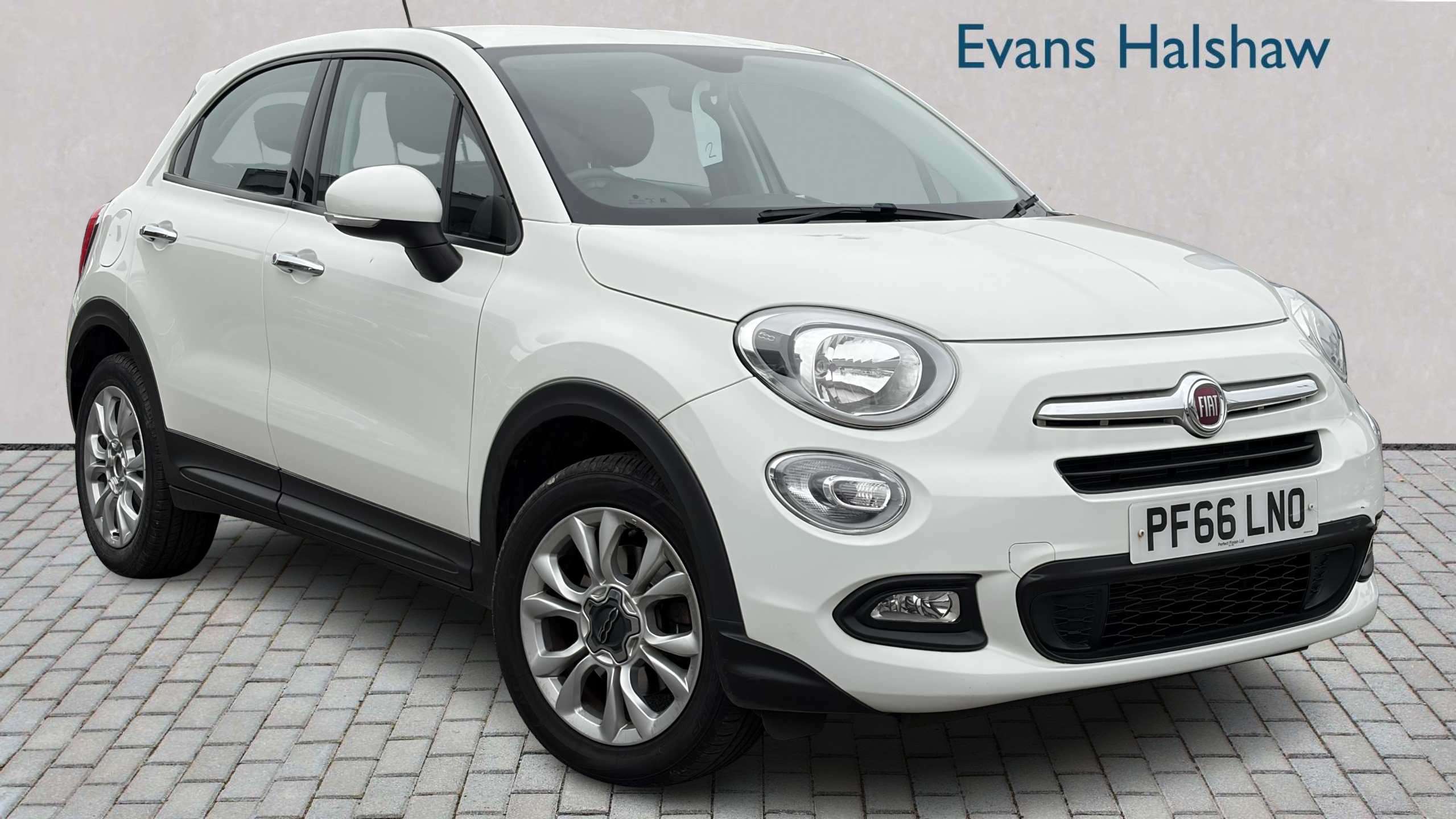 Main listing image - Fiat 500X