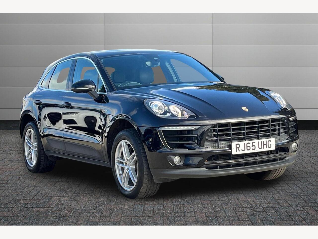 Main listing image - Porsche Macan