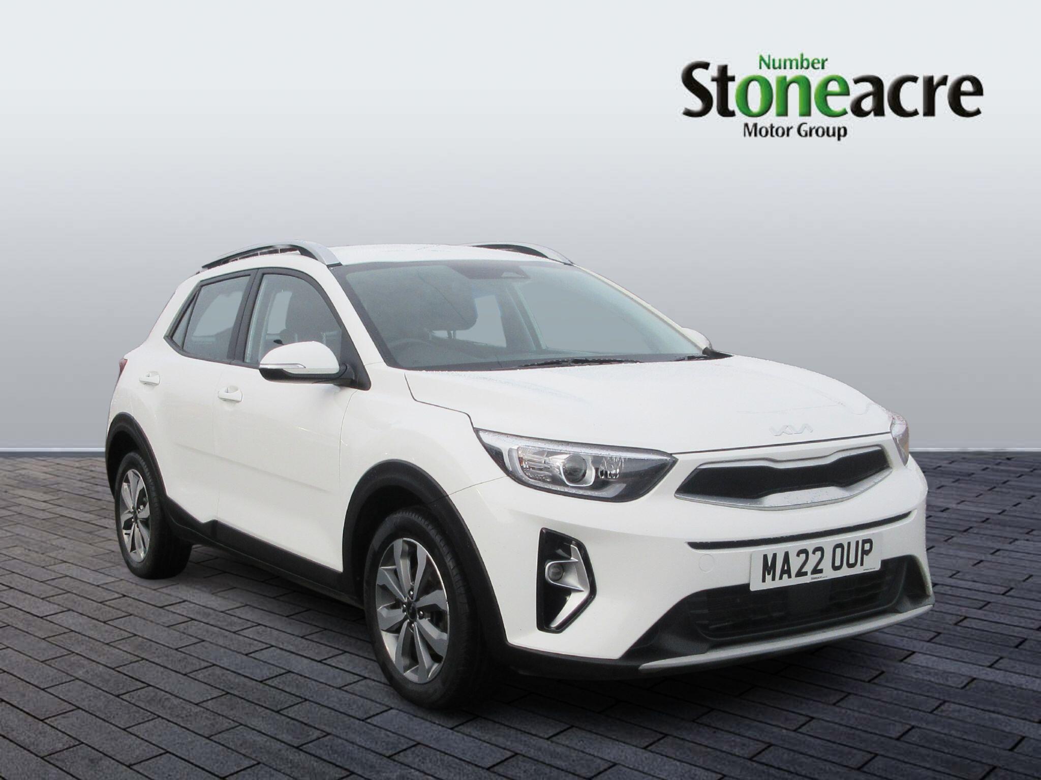 Main listing image - Kia Stonic