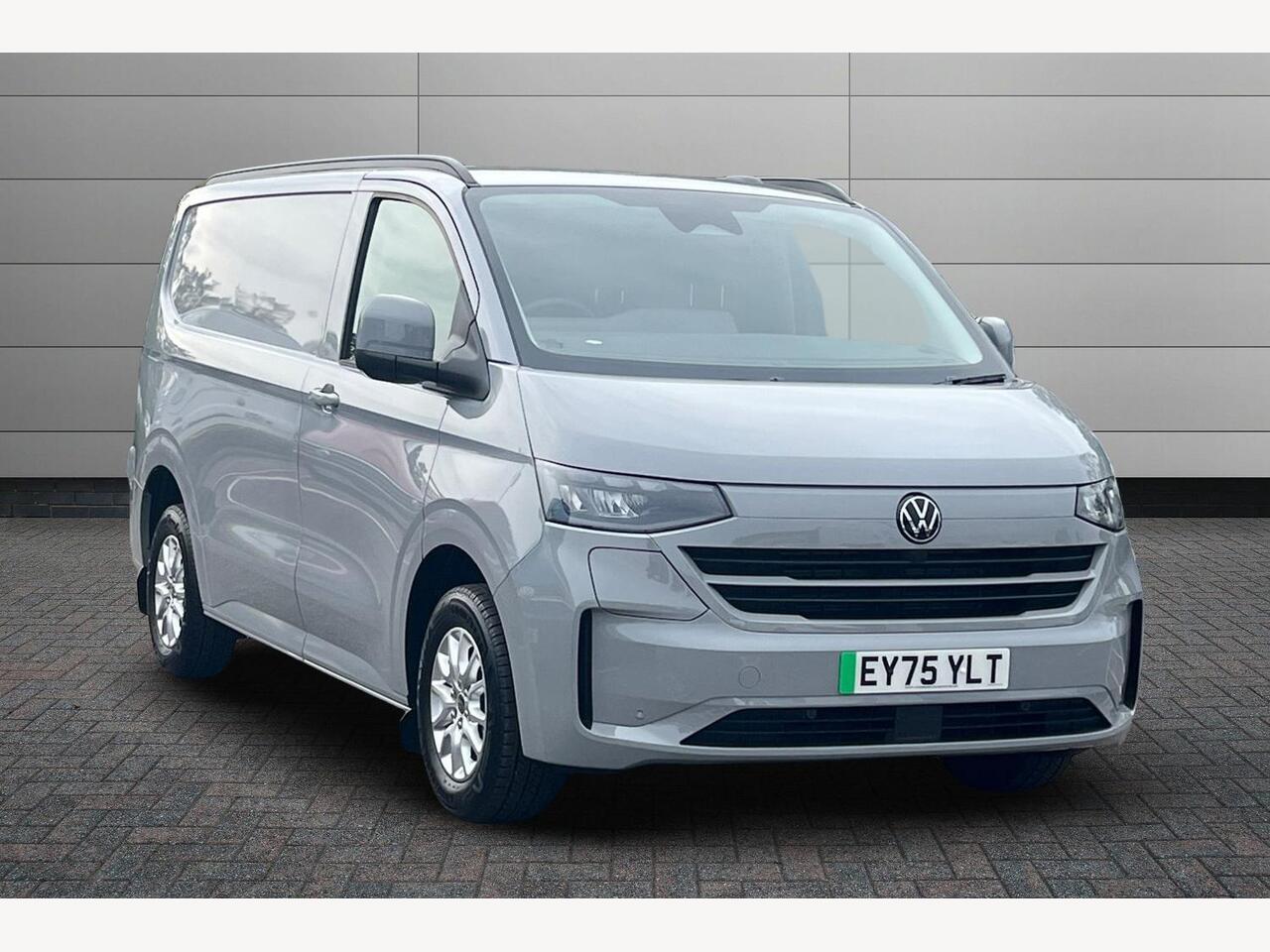 Main listing image - Volkswagen Transporter