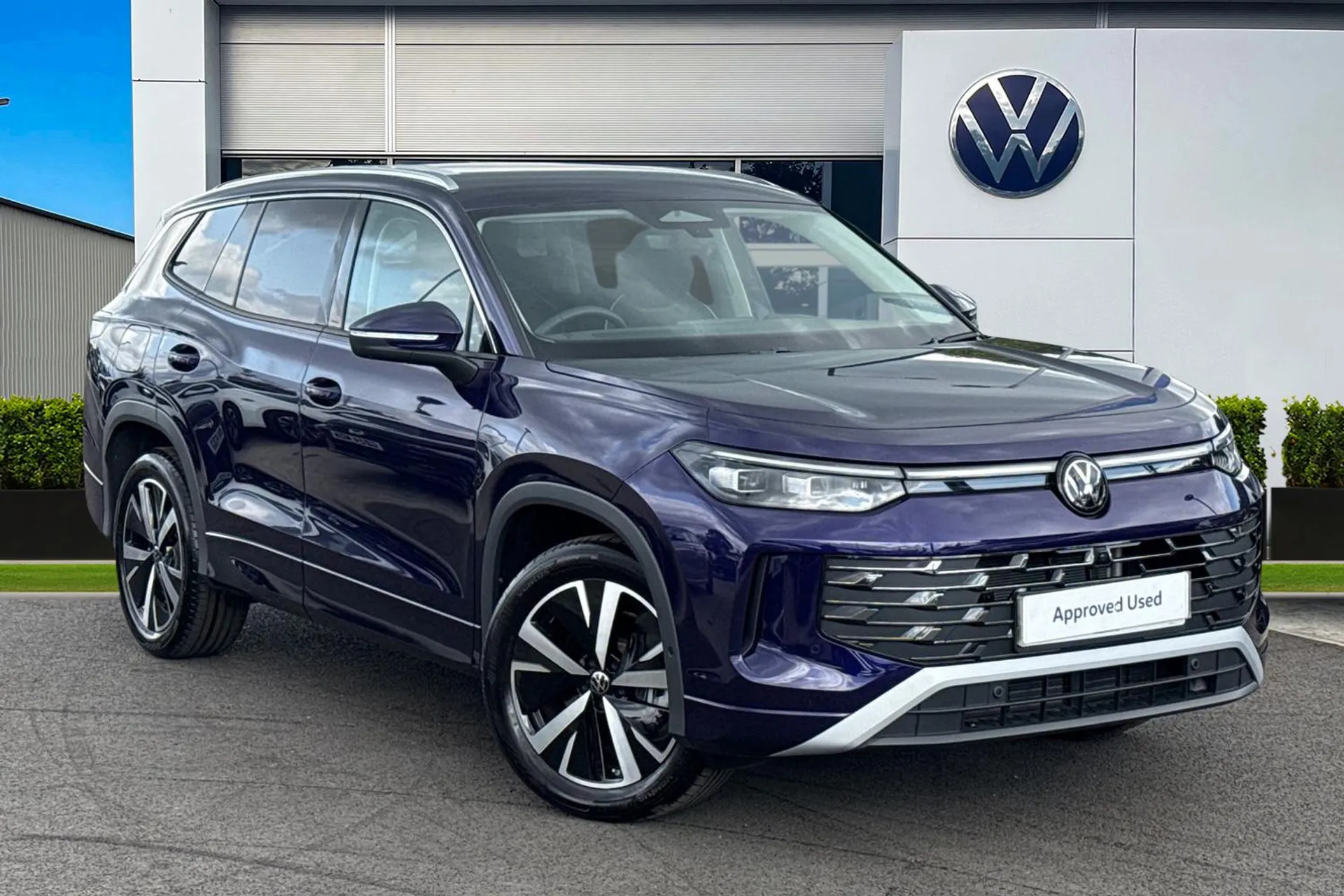 Main listing image - Volkswagen Tayron