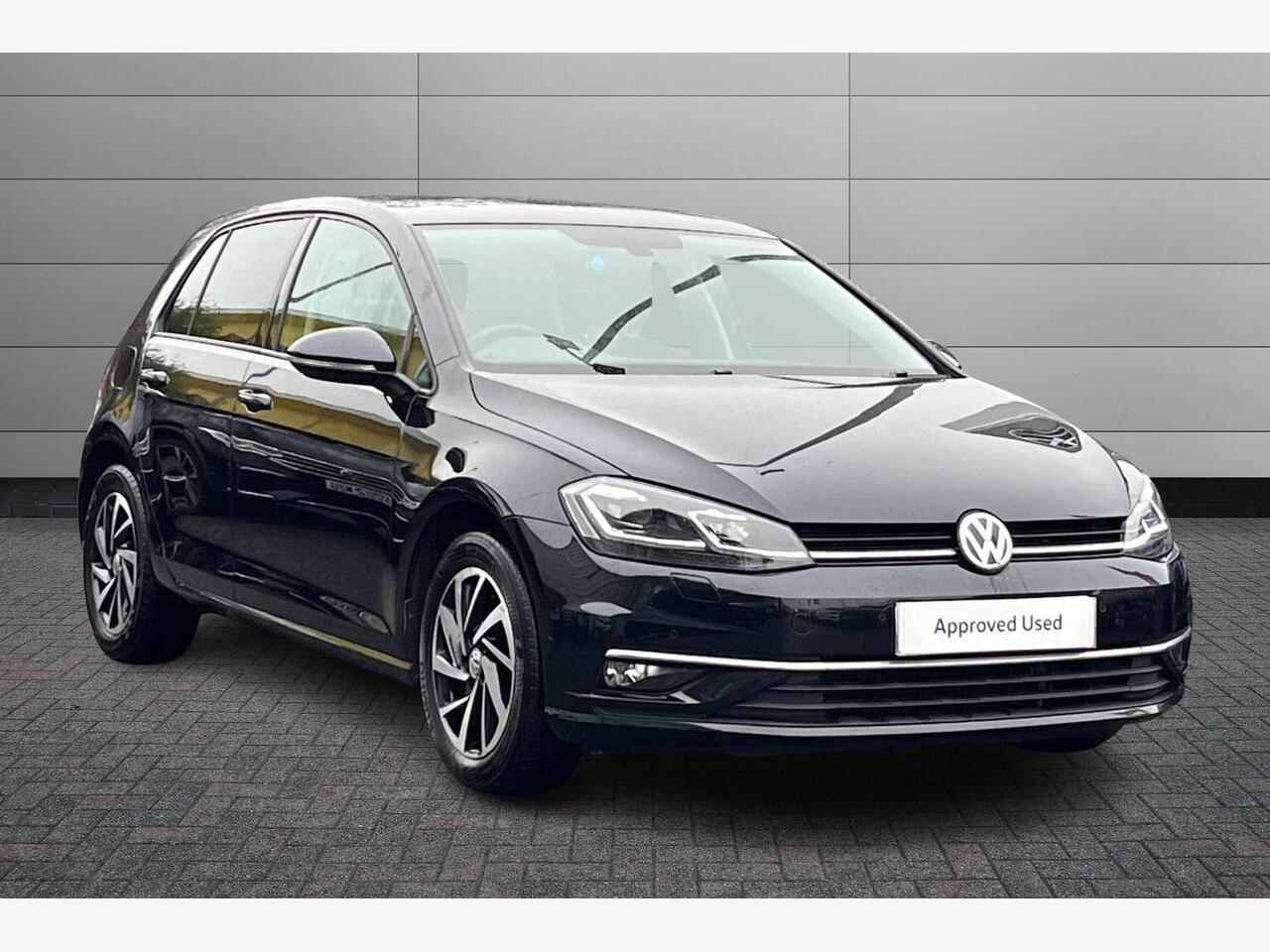 Main listing image - Volkswagen Golf