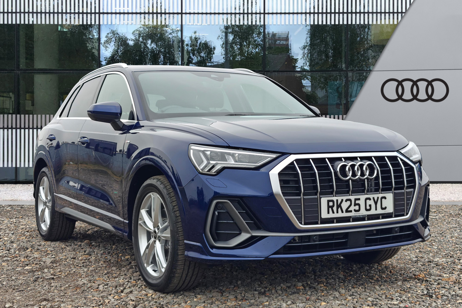 Main listing image - Audi Q3