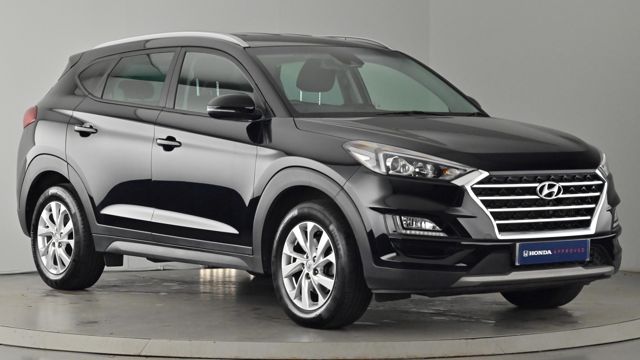 Main listing image - Hyundai Tucson