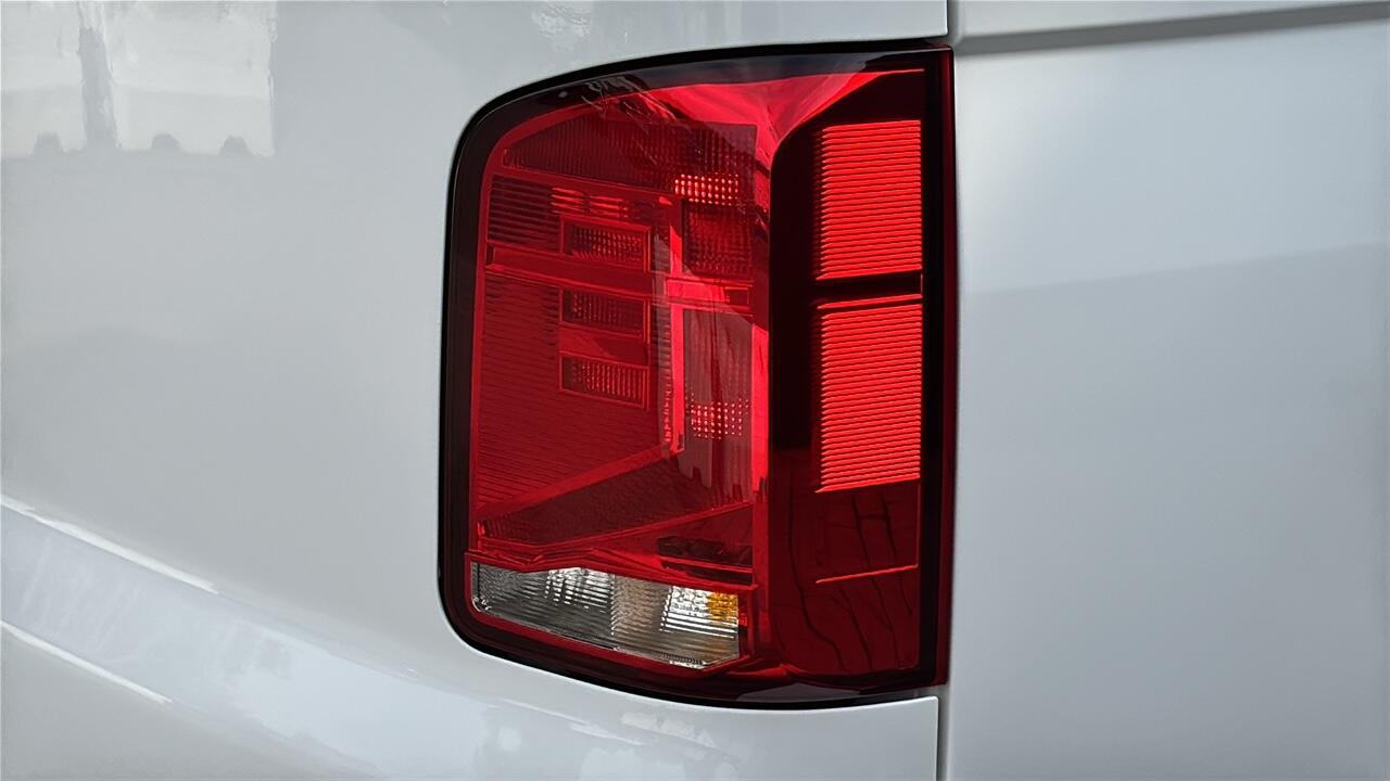 Main listing image - Volkswagen Transporter