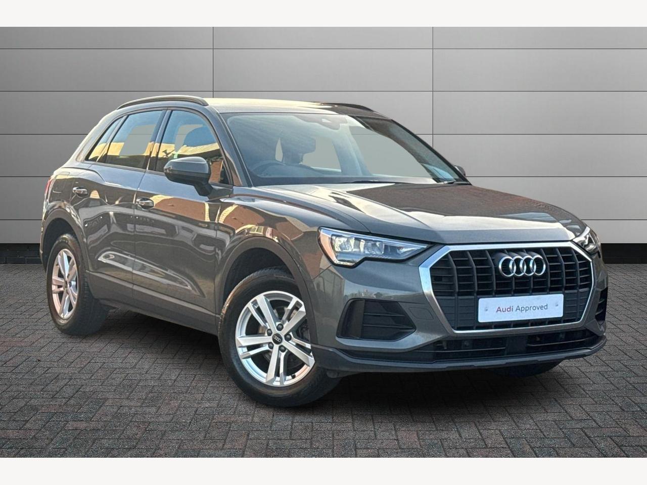 Main listing image - Audi Q3