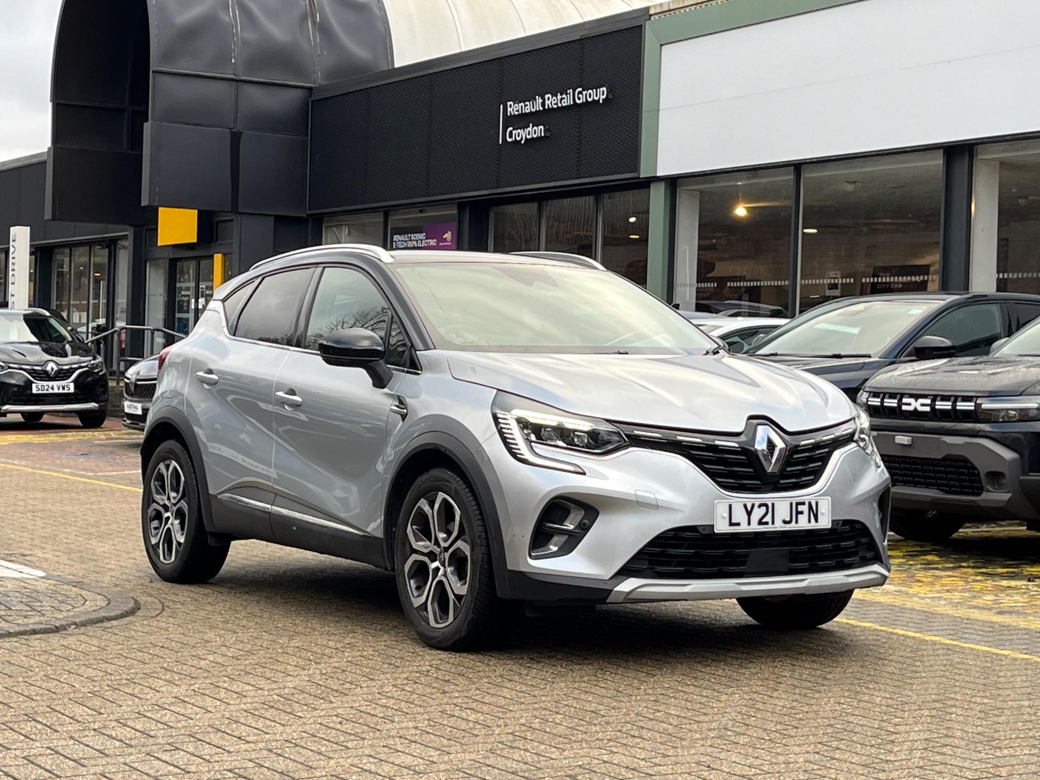 Main listing image - Renault Captur