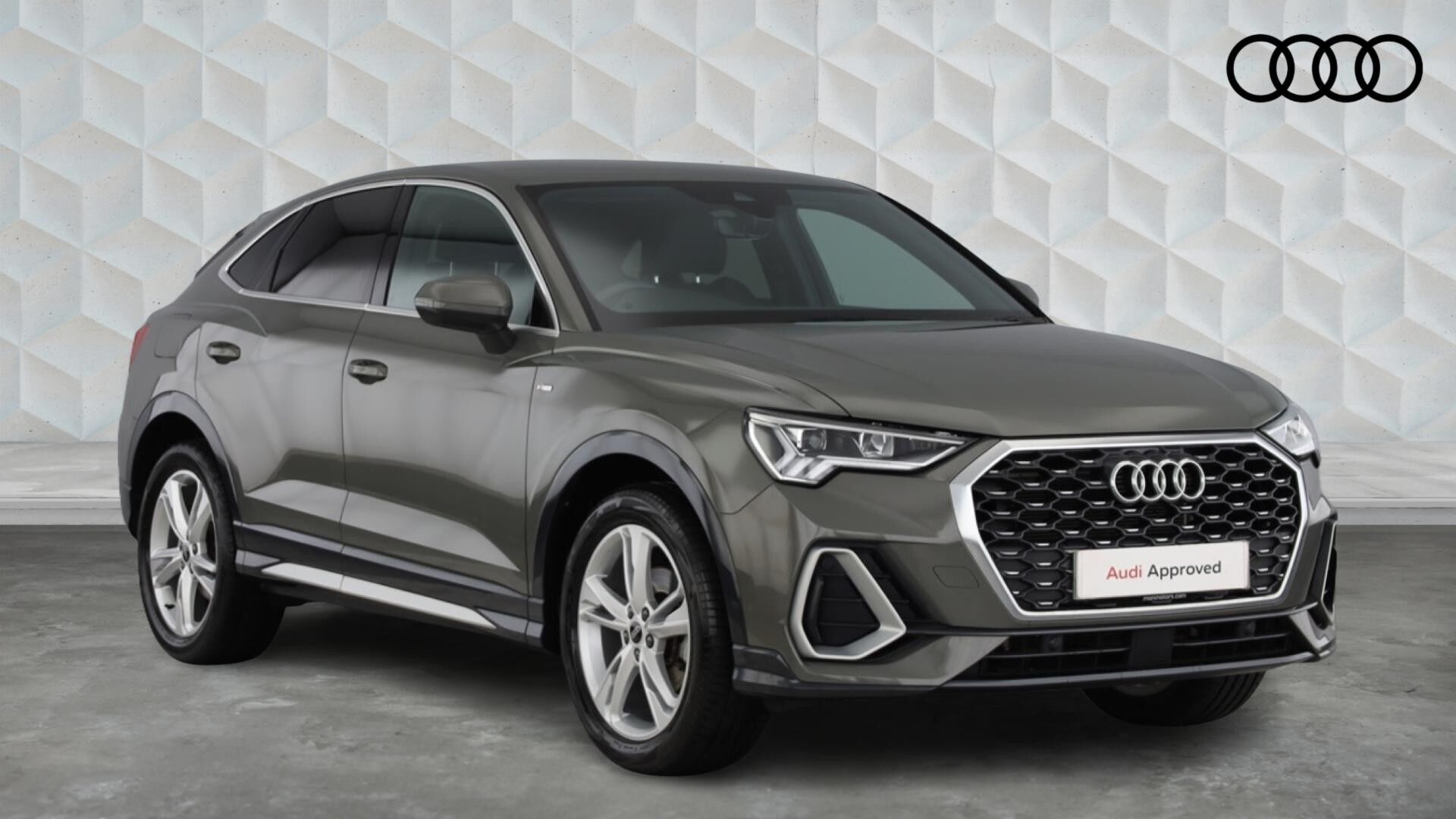 Main listing image - Audi Q3