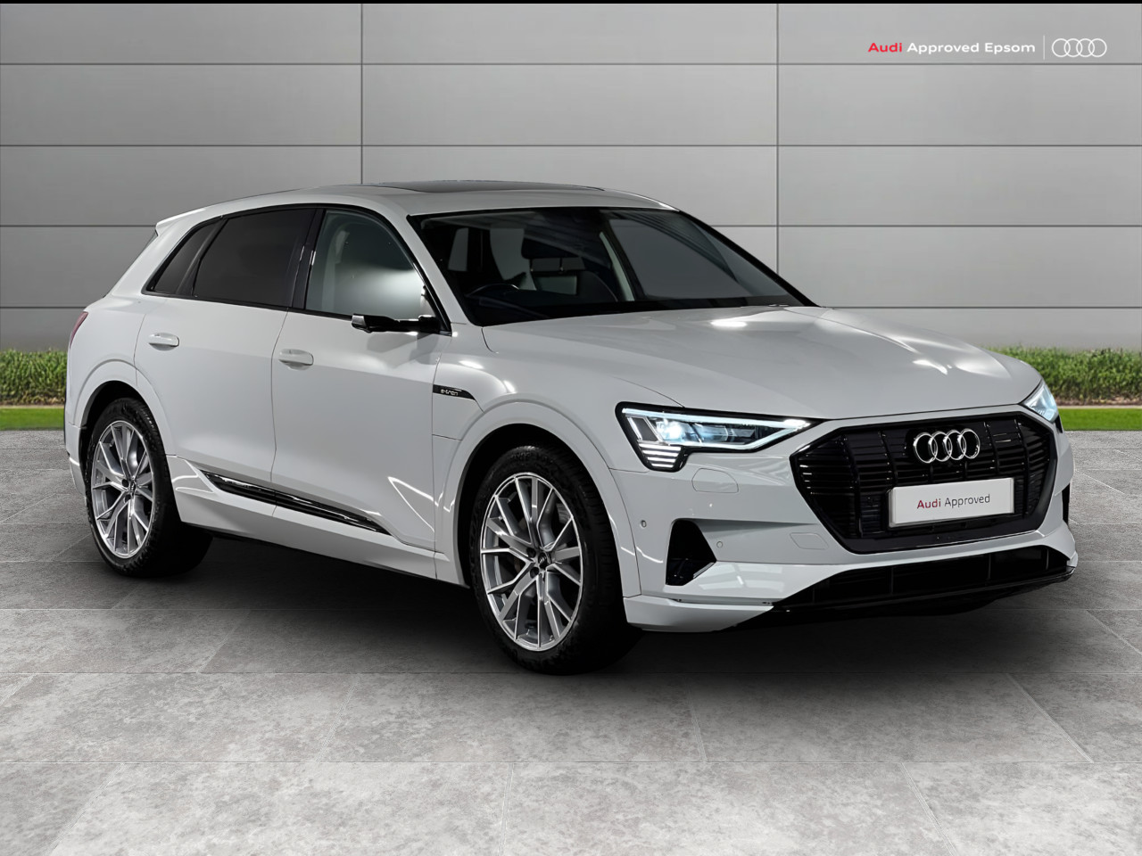 Main listing image - Audi e-tron