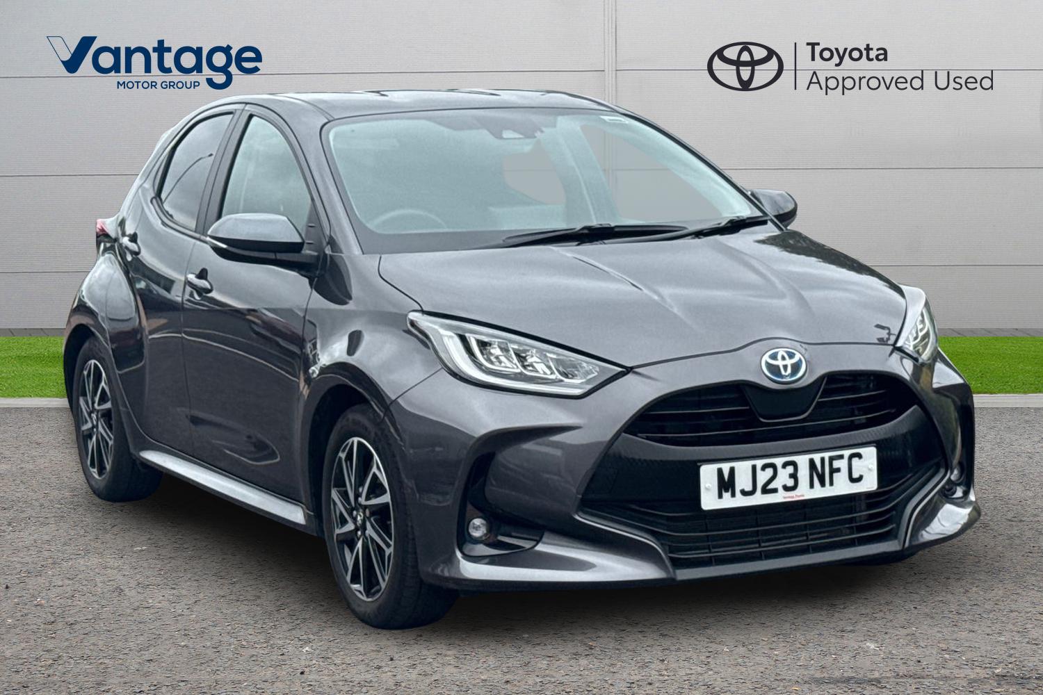 Main listing image - Toyota Yaris
