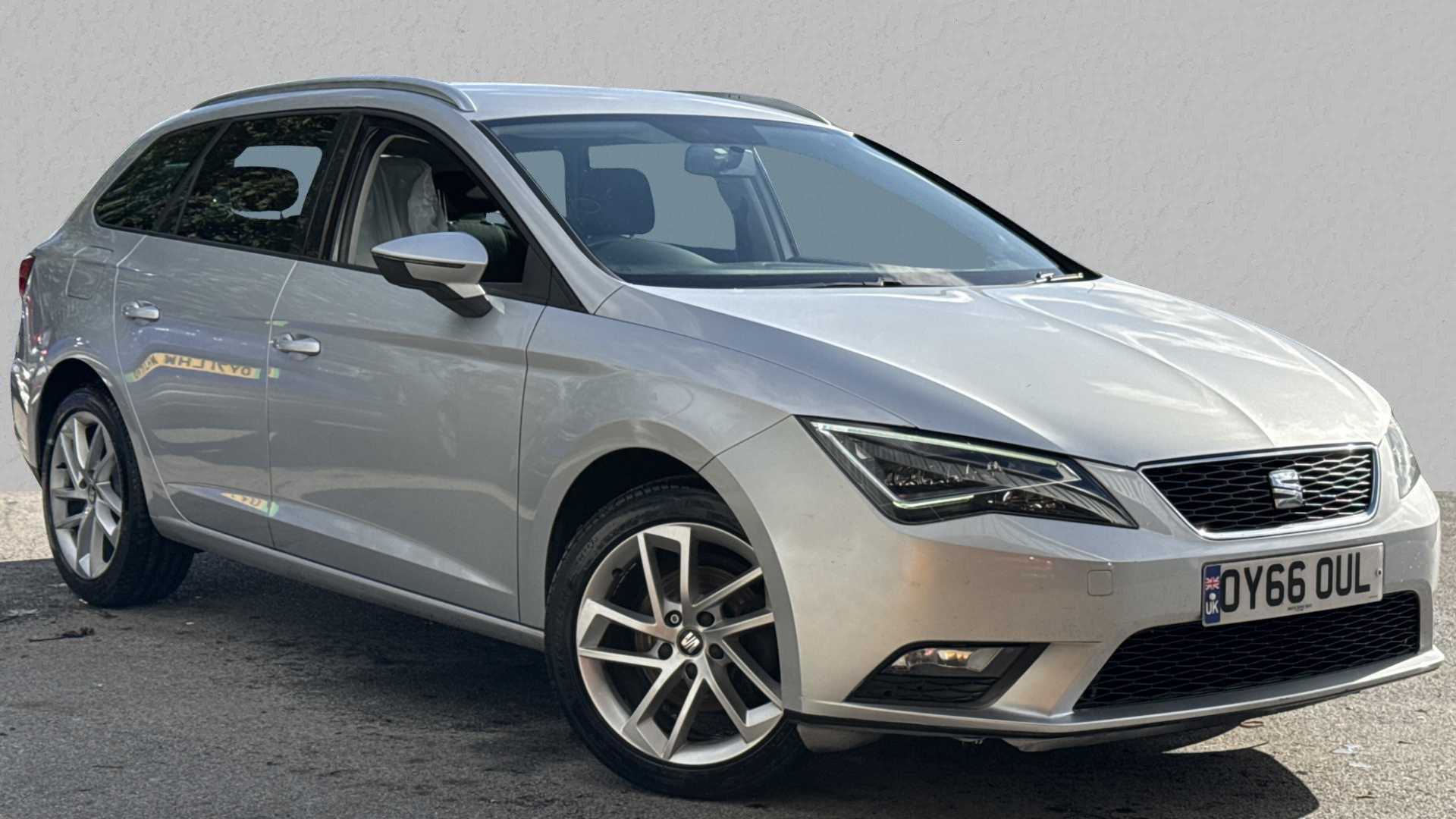 Main listing image - SEAT Leon ST