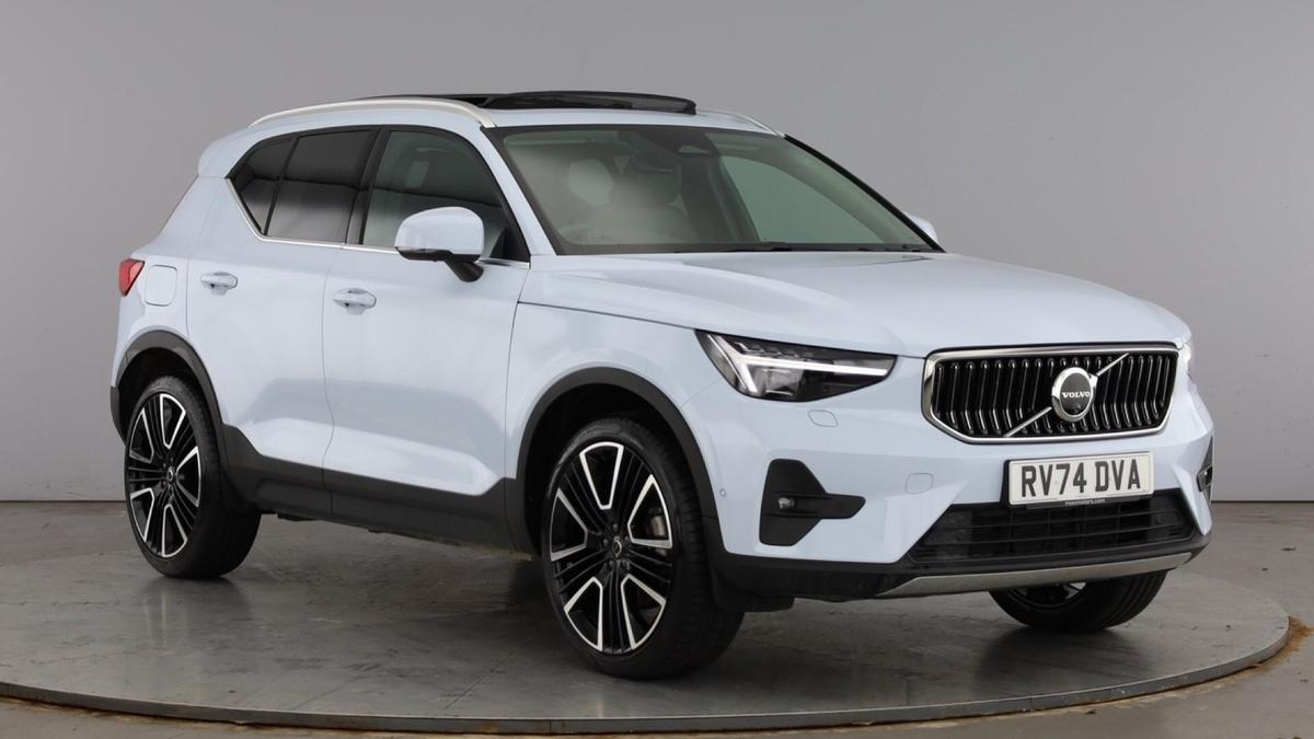 Main listing image - Volvo XC40