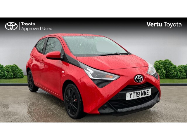 Main listing image - Toyota Aygo